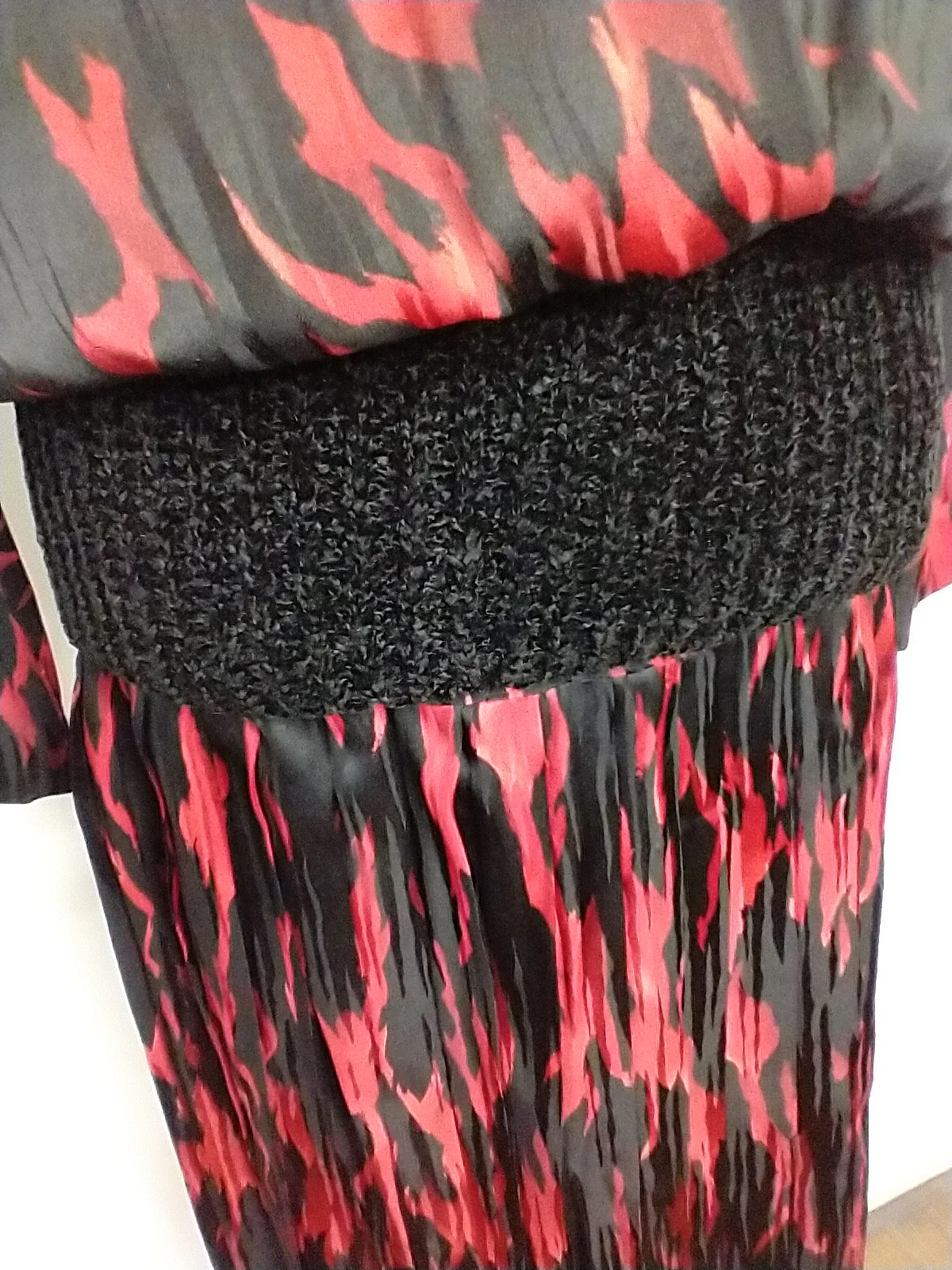 80s/90s Luxury 2pc Jaquard Pleated Silk Ensemble By Norma Waters - Image 10