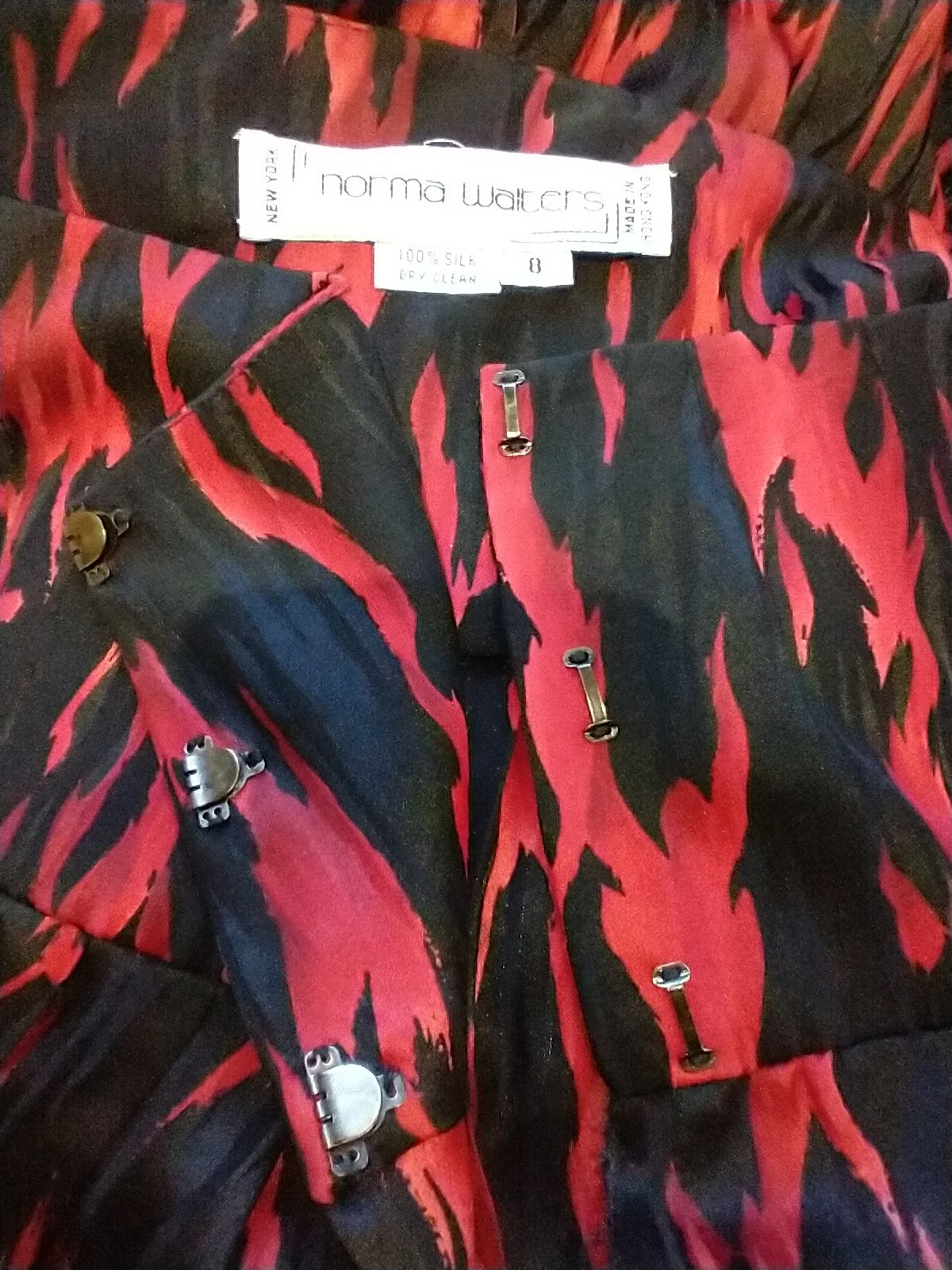 80s/90s Luxury 2pc Jaquard Pleated Silk Ensemble By Norma Waters - Image 3
