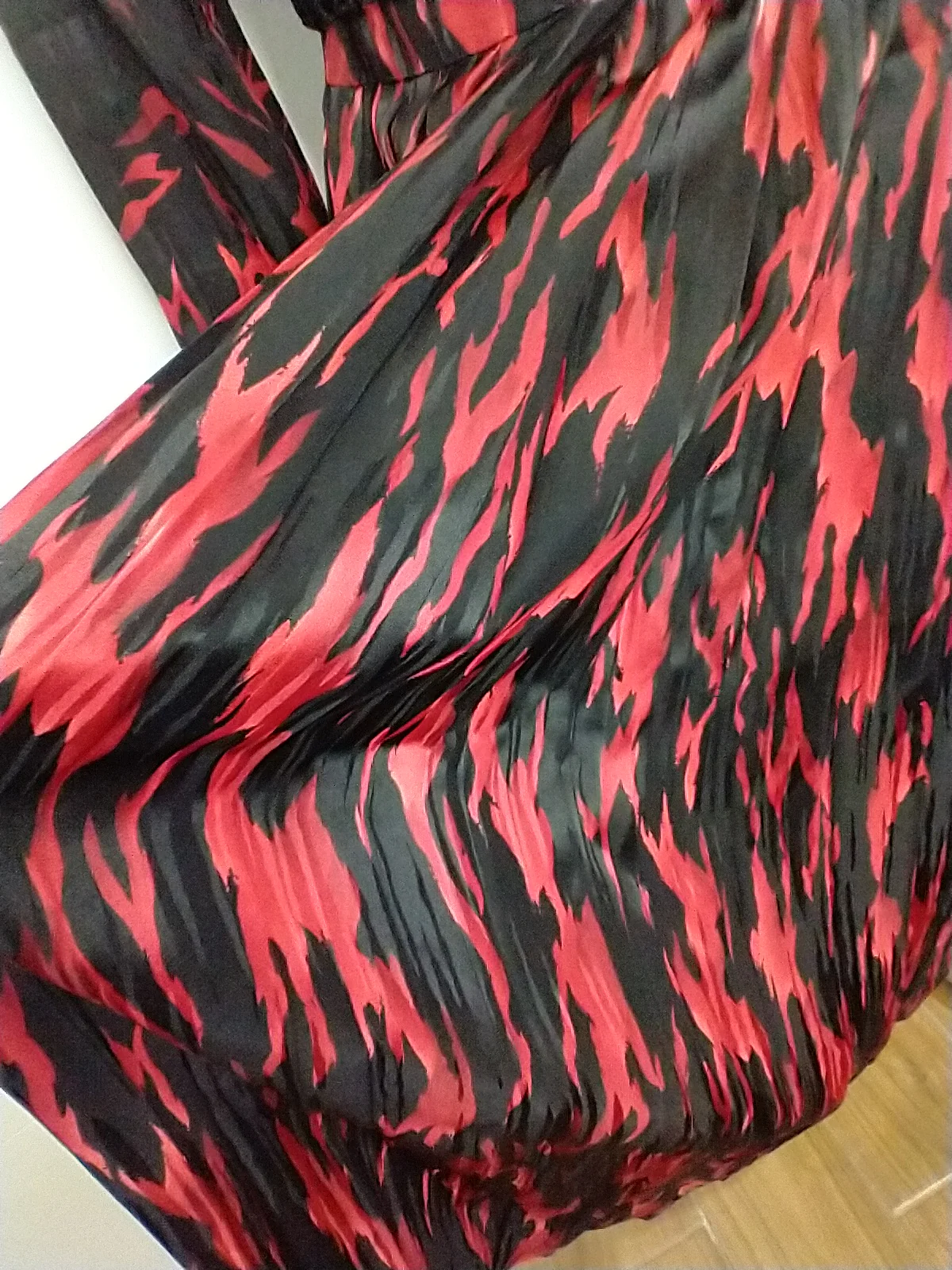 80s/90s Luxury 2pc Jaquard Pleated Silk Ensemble By Norma Waters - Image 9