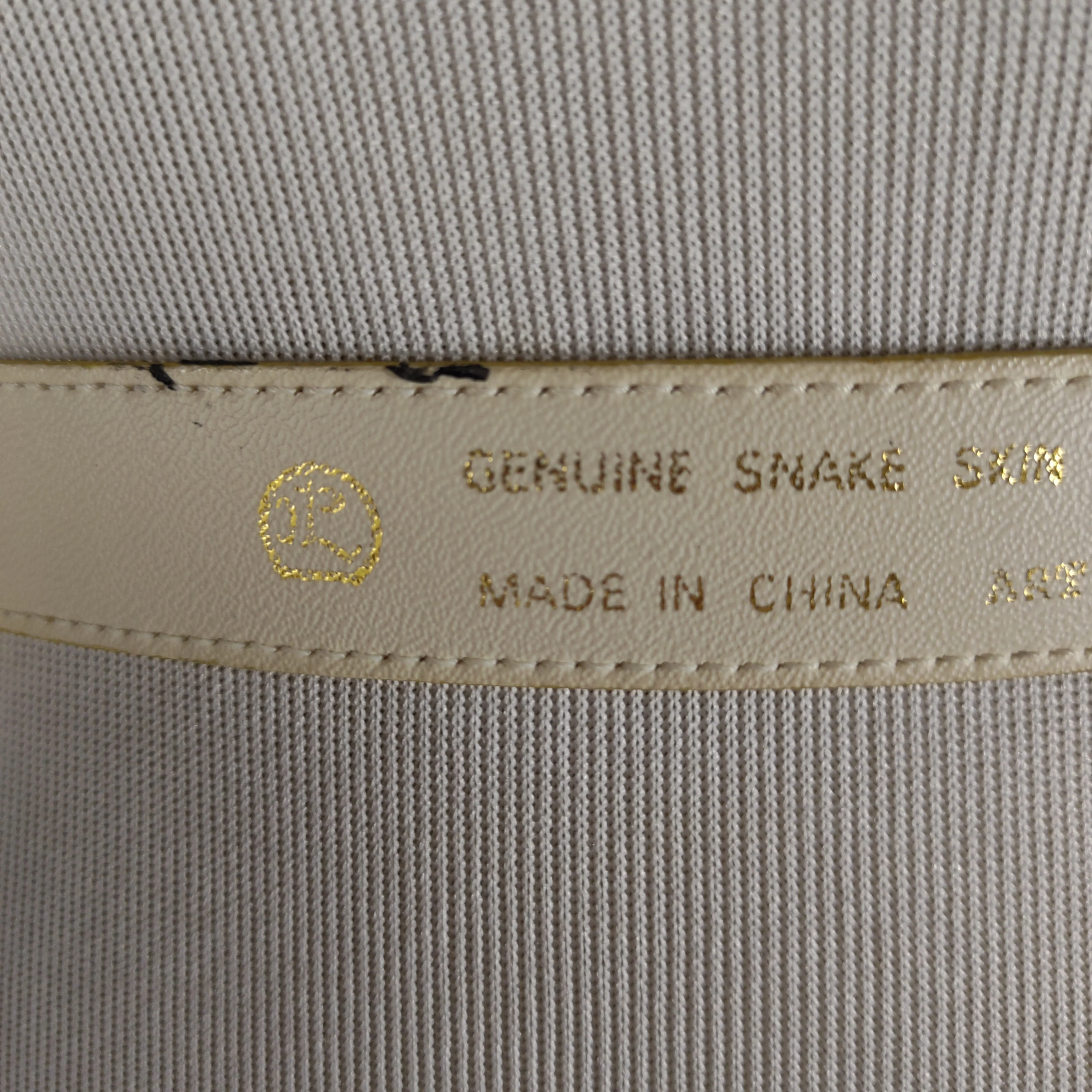 80s/90s Metallic Gold Slim Snakeskin Leather Belt - Image 14