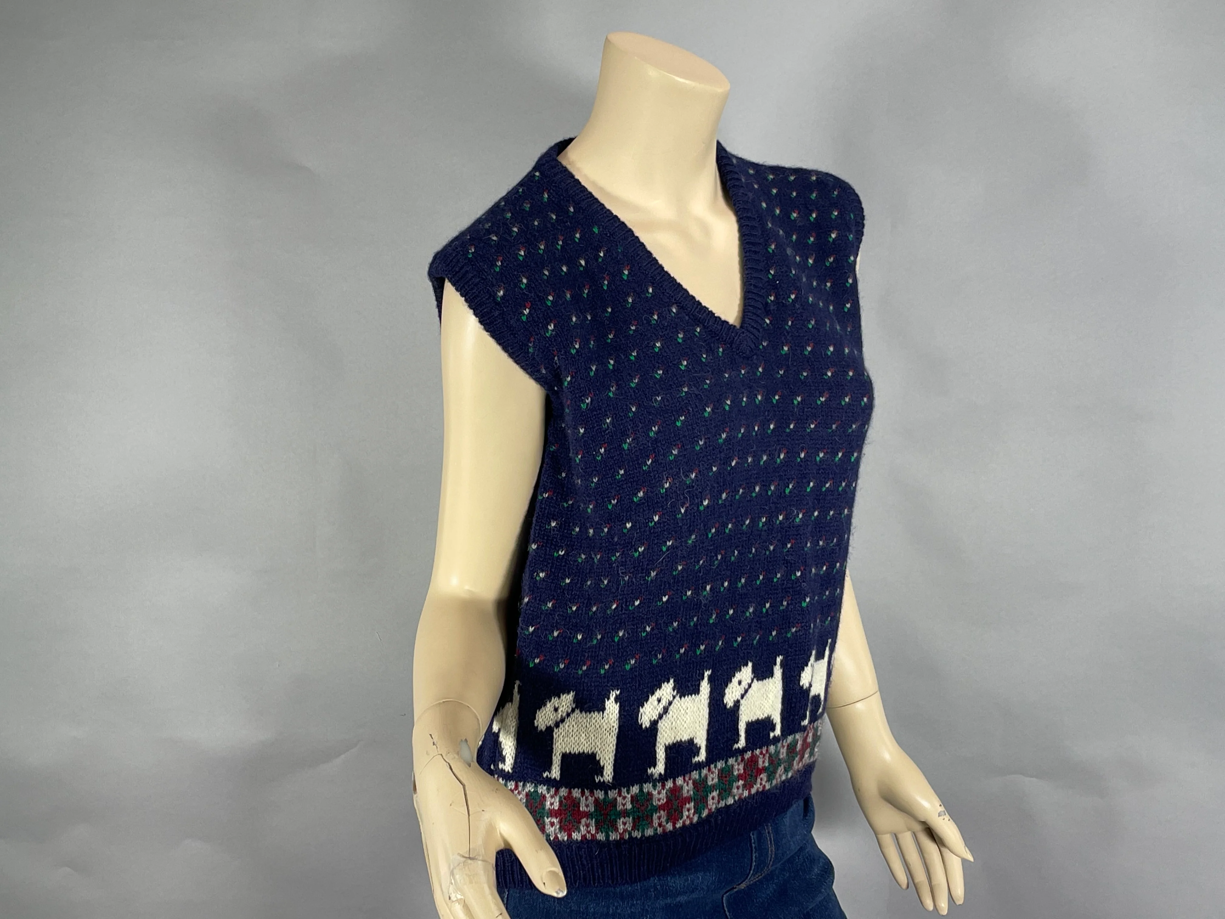 80s/90s Navy Blue Dog Sweater Vest Novelty Print Cozy Vest By Deans of Scotland - Image 5
