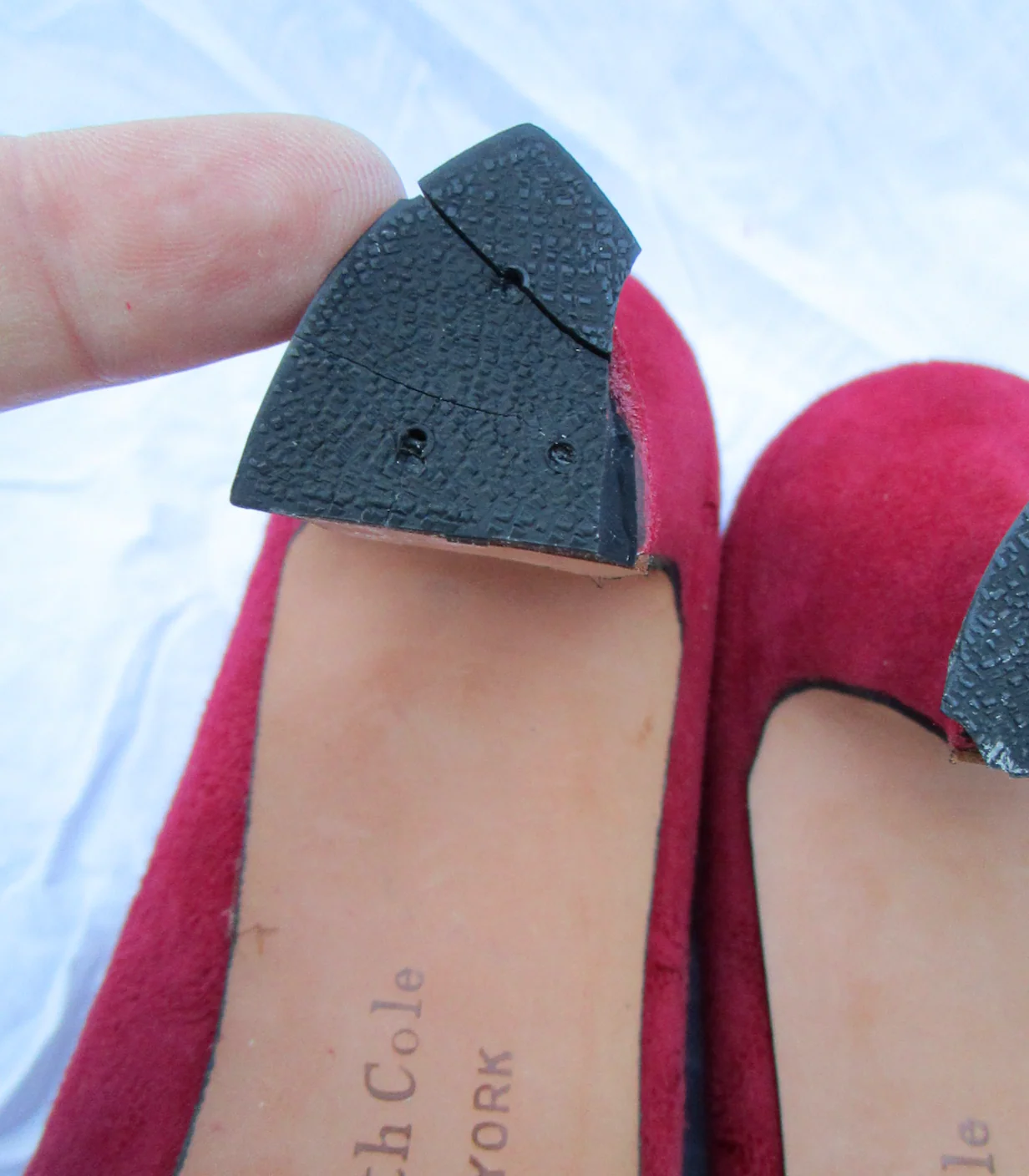 80s/90s Red Suede Shoes With Louis Heels Unworn N I B Deco By Kenneth Cole - Image 9