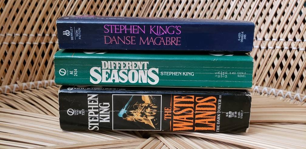 80s/90s Paperbacks Danse Macabre Different Seasons The Wastelands The Dark Tower Lll by Stephen King - Image 2