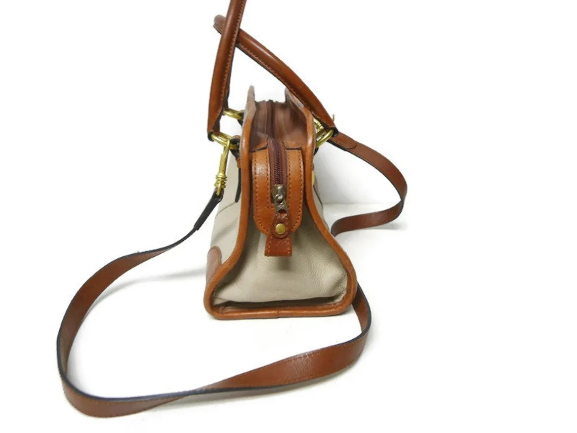 80s/90s Pebbled Leather Top Handle / Shoulder Bag By Leather Co. by Liz Claiborne - Image 5