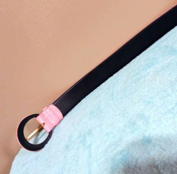 80s/90s Pink Faux Snakeskin Belt - Image 2