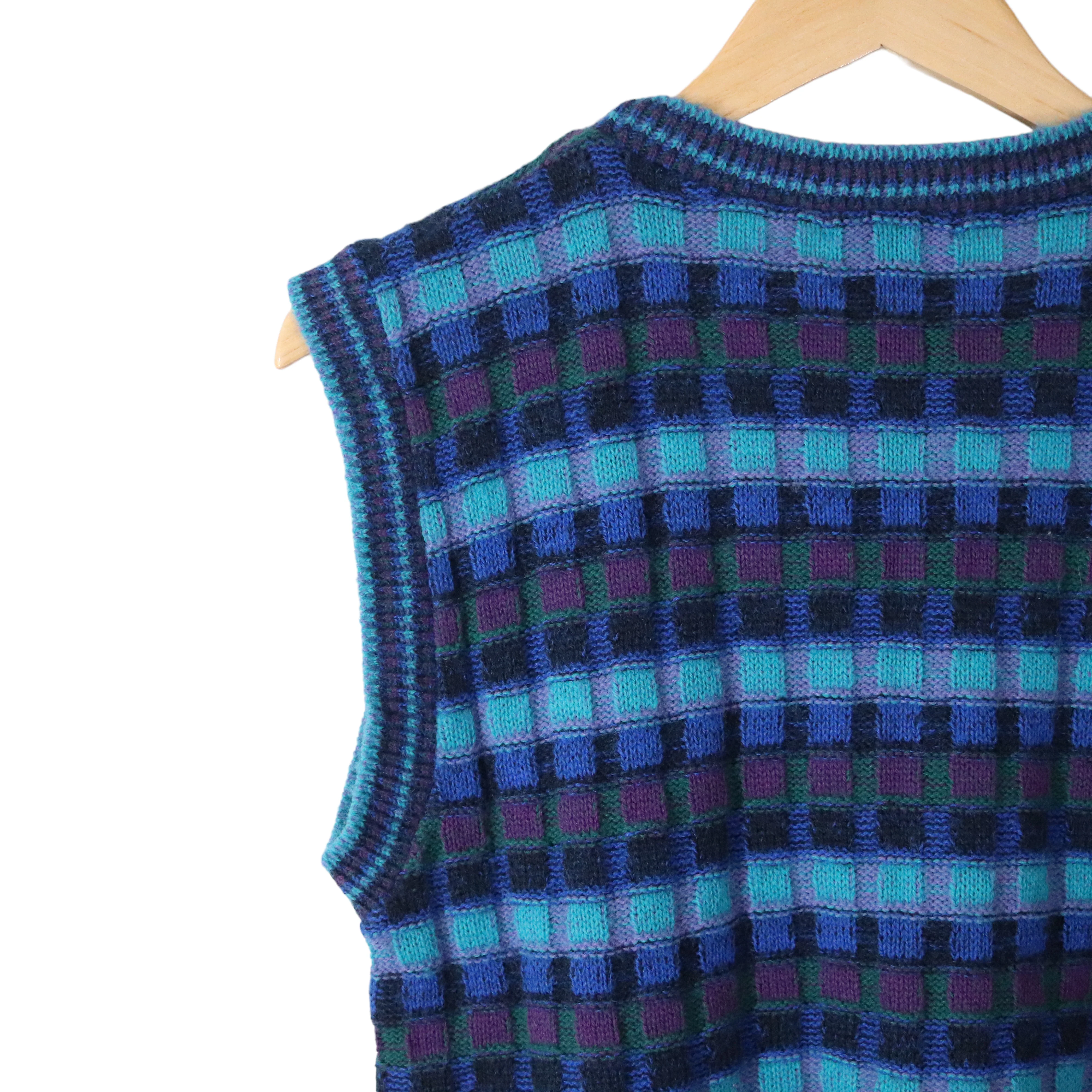 80s/90s Plaid Stripe Texture Knit Sleevless Sweater Top By Garland - Image 10