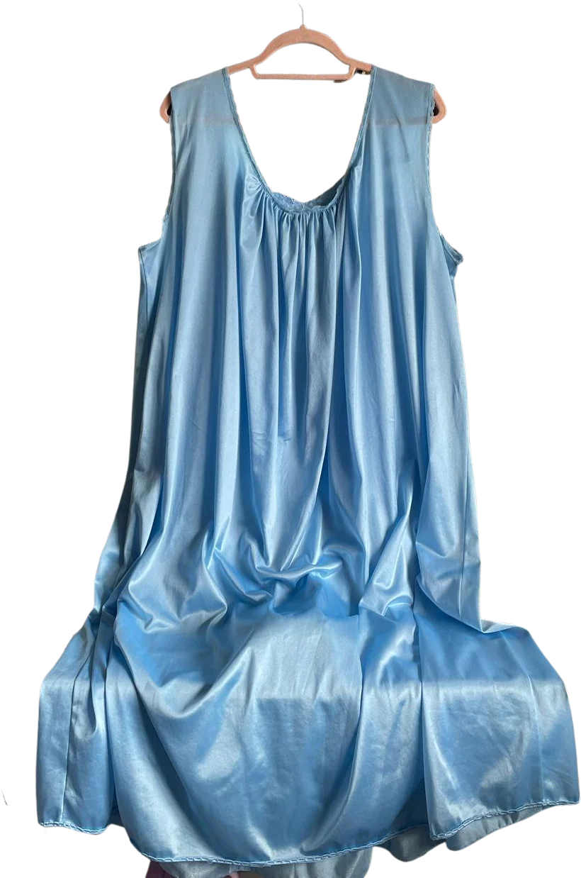 80s/90s Plus Size Volup Lace Nightgown - Image 2