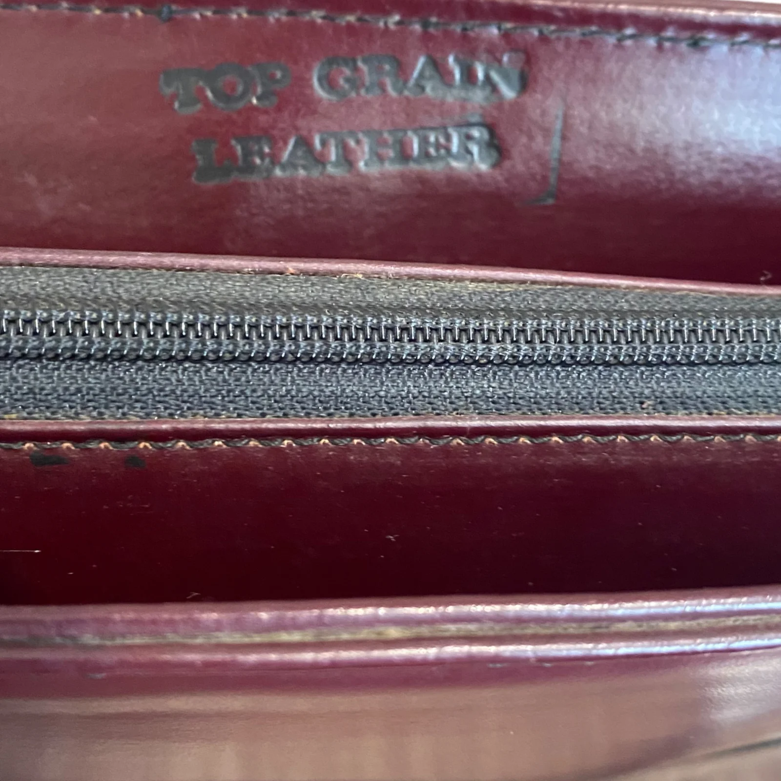 80s/90s Portfolio Bag Burgundy Leather Briefcase Romania - Image 3