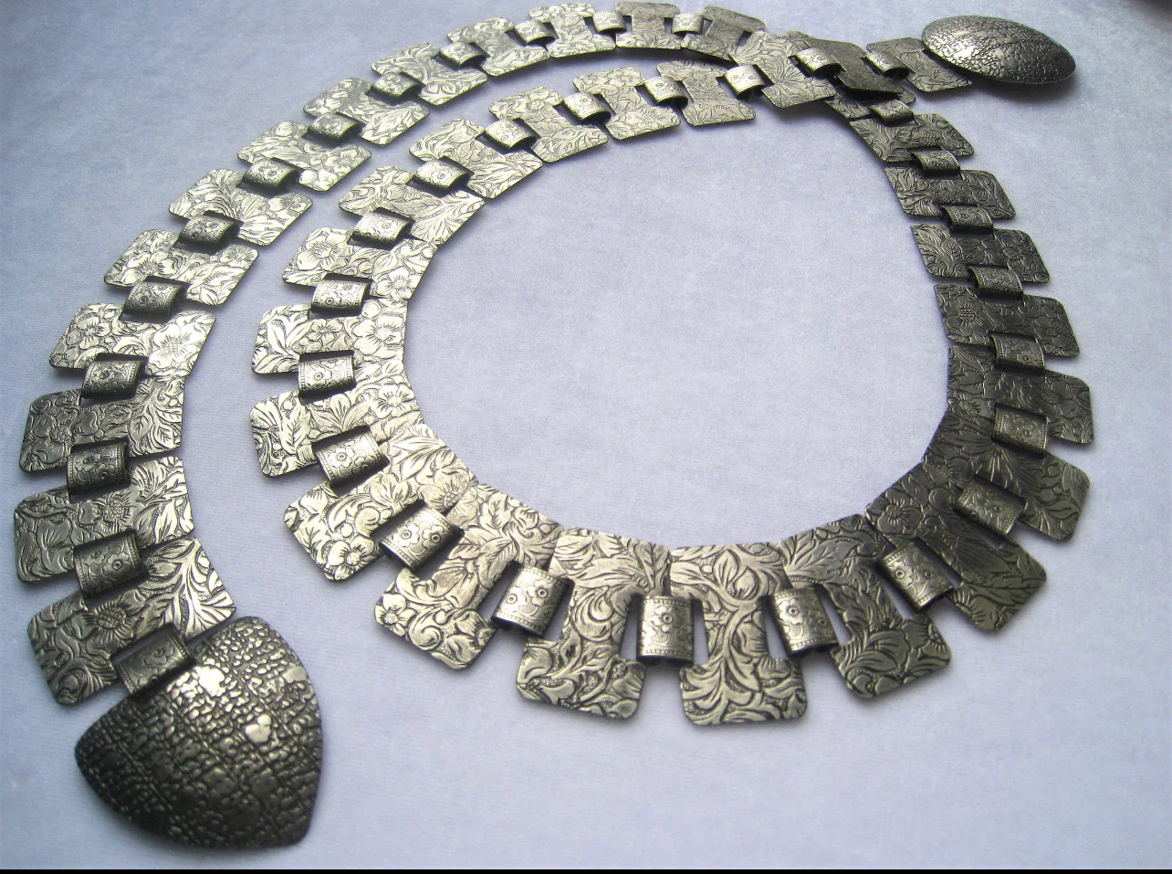 80s/90s Rare Floral Embossed Silver Link Bling Chain Belt By Sarah Cov - Image 7