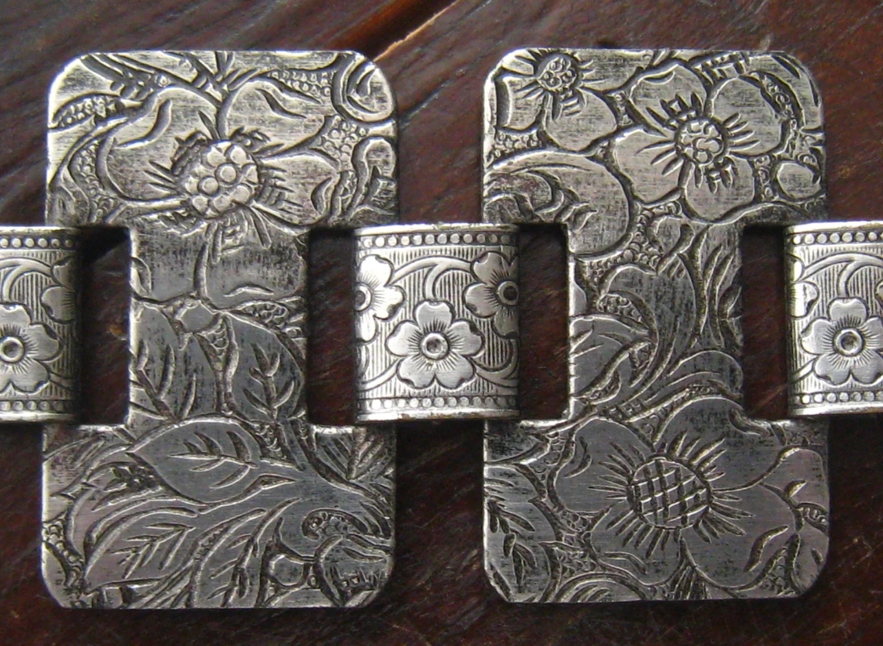 80s/90s Rare Floral Embossed Silver Link Bling Chain Belt By Sarah Cov - Image 9