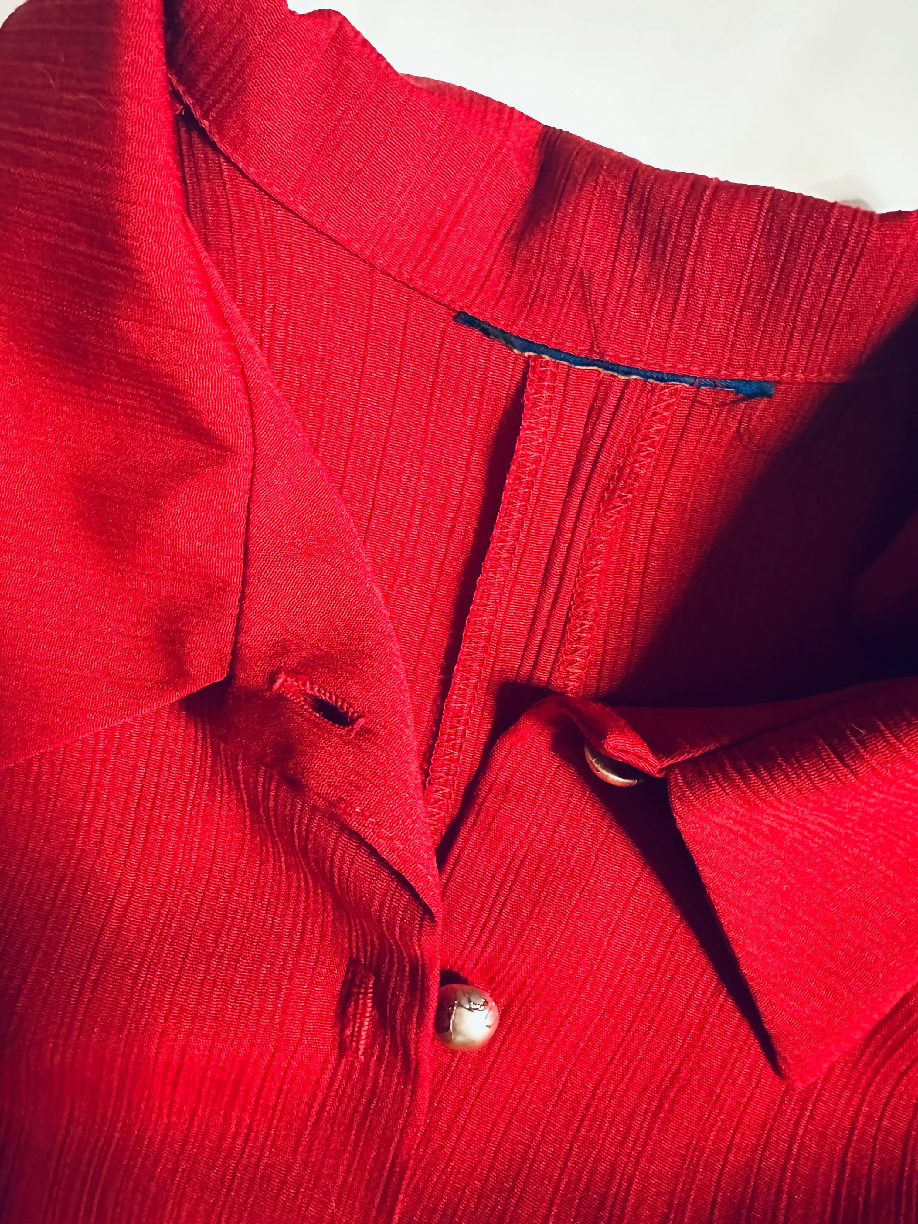 80s/90s Red Ribbed Texture Split Back Button Up Blouse - Image 4