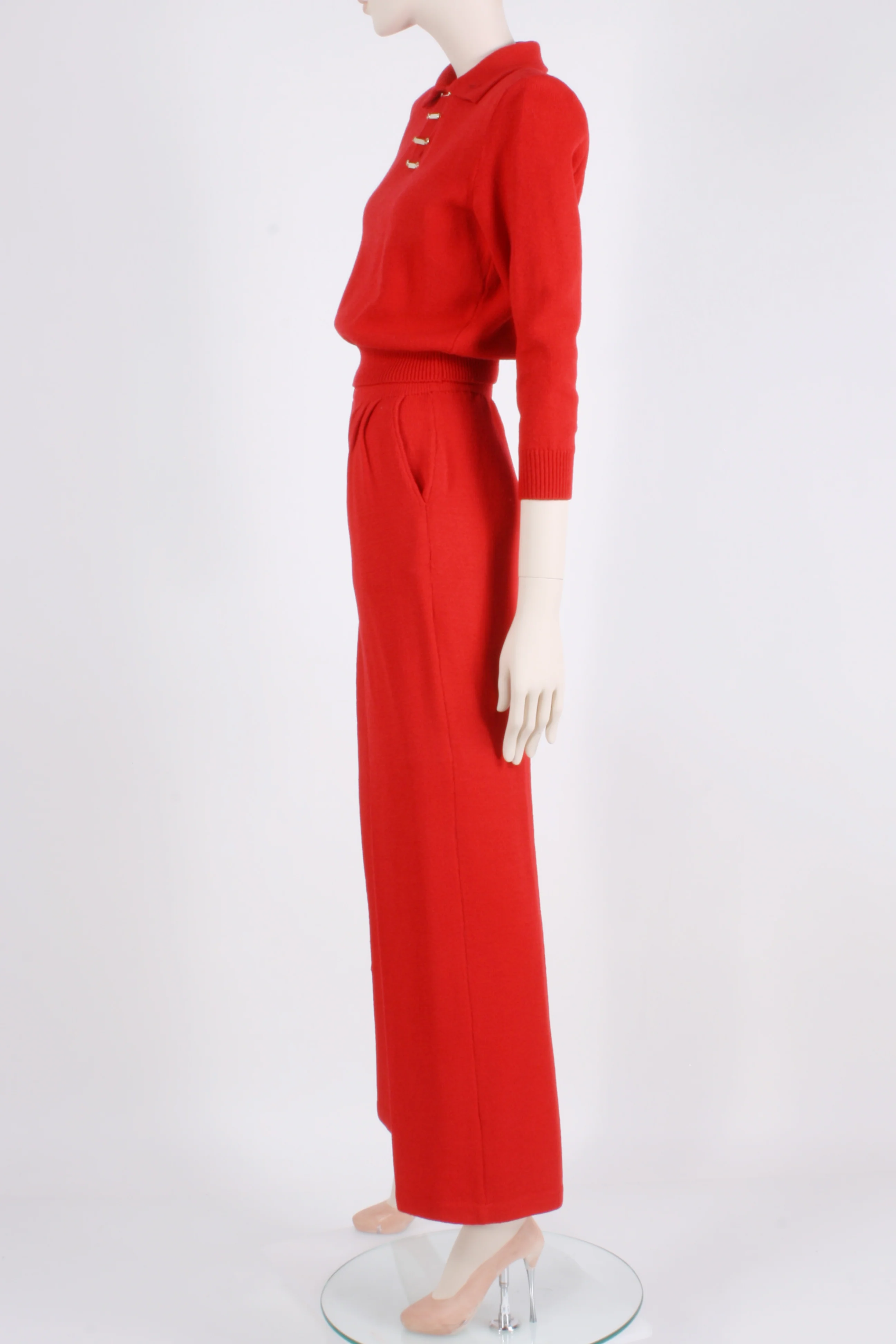 80s/90s Red Santana Knit Crop Shirt Top Pant Suit Set By St. John - Image 3