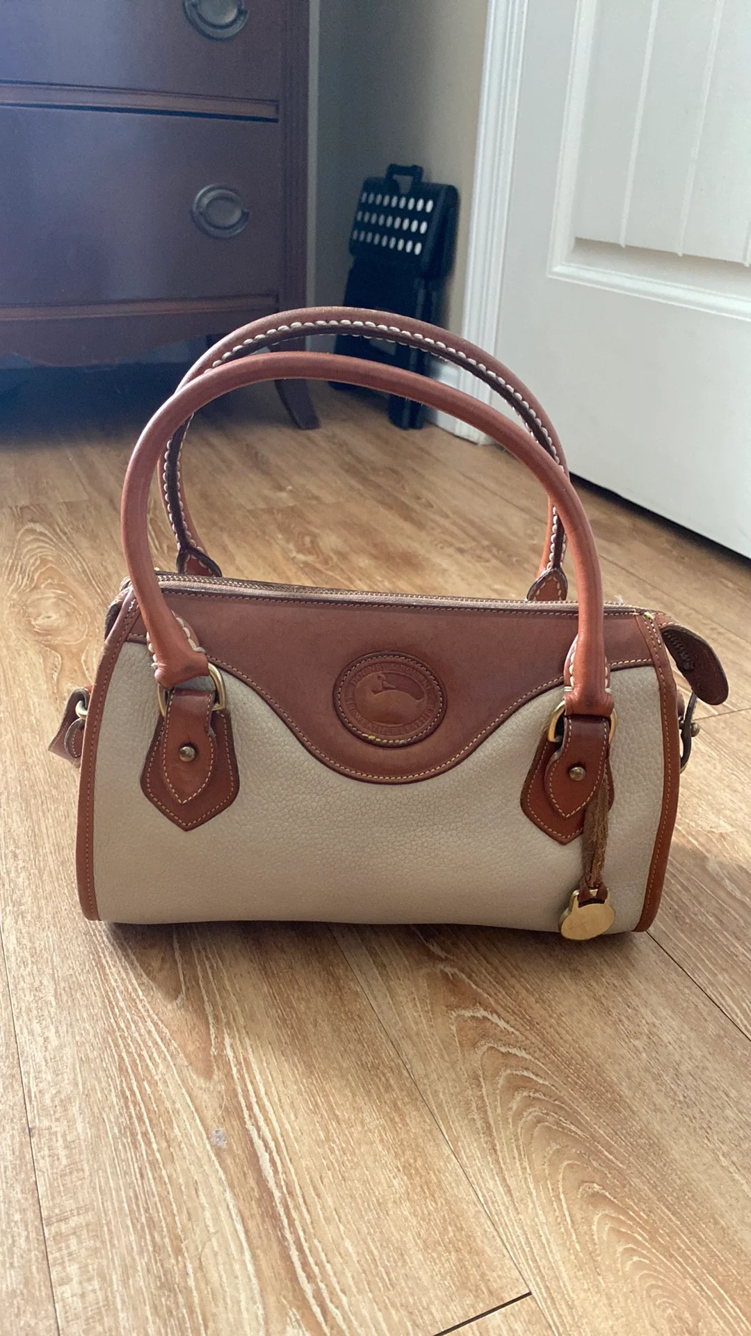 80s/90s Satchel With Crossbody Strap Genuine Leather By Dooney & Bourke - Image 3