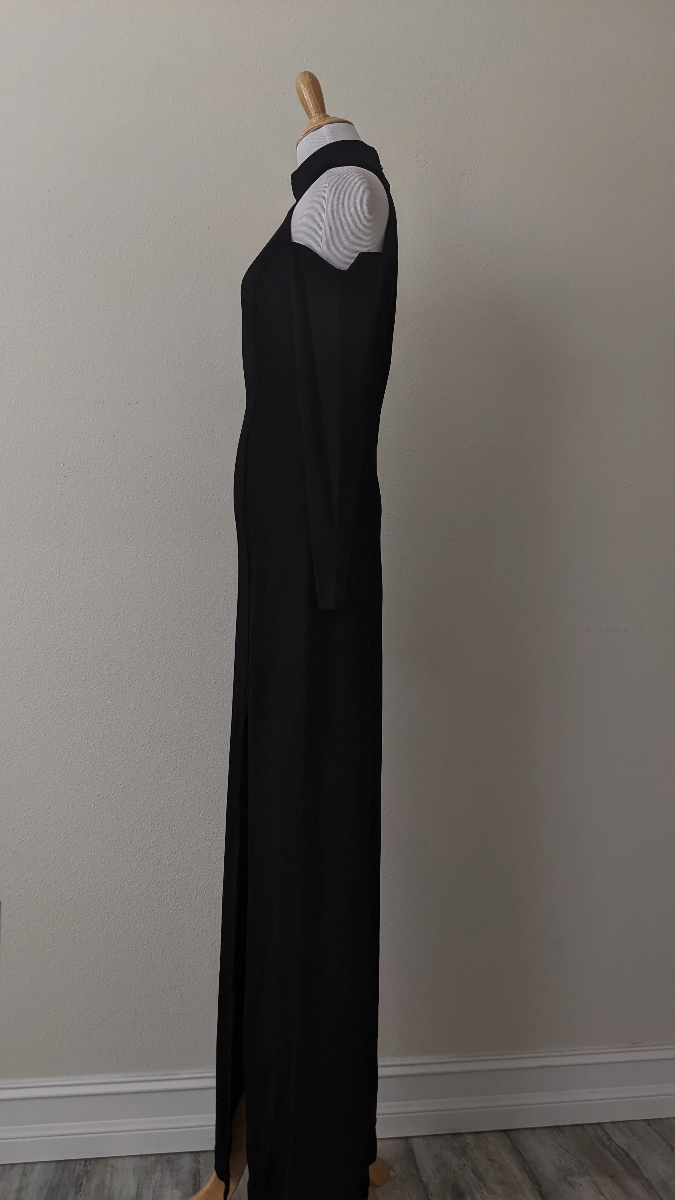 80s/90s Sexy Vampy Black Cold Shoulder Dress By Tadashi - Image 6