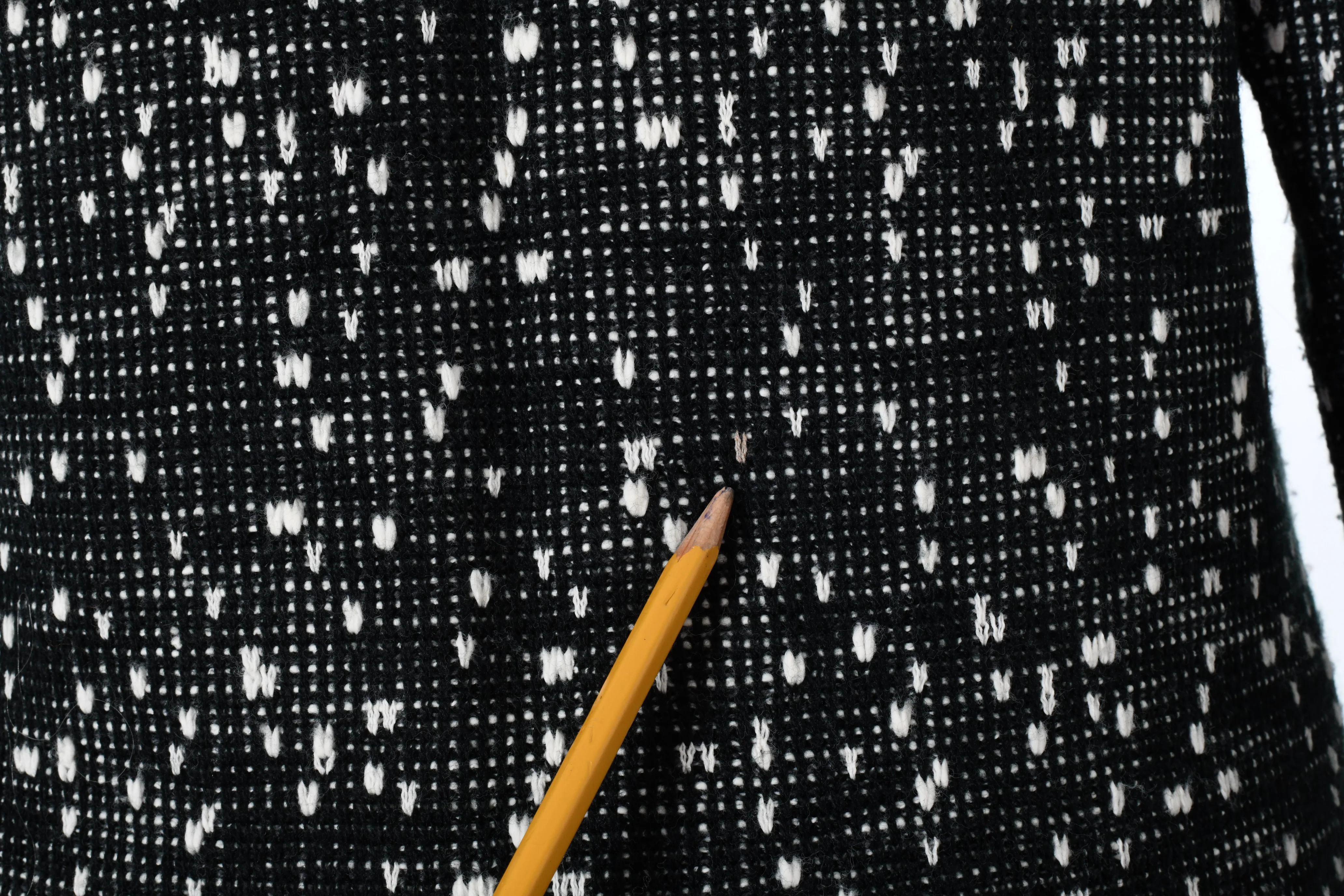 80s/90s Snowy Winter Landscape Black And White Sweater By Margulea - Image 4