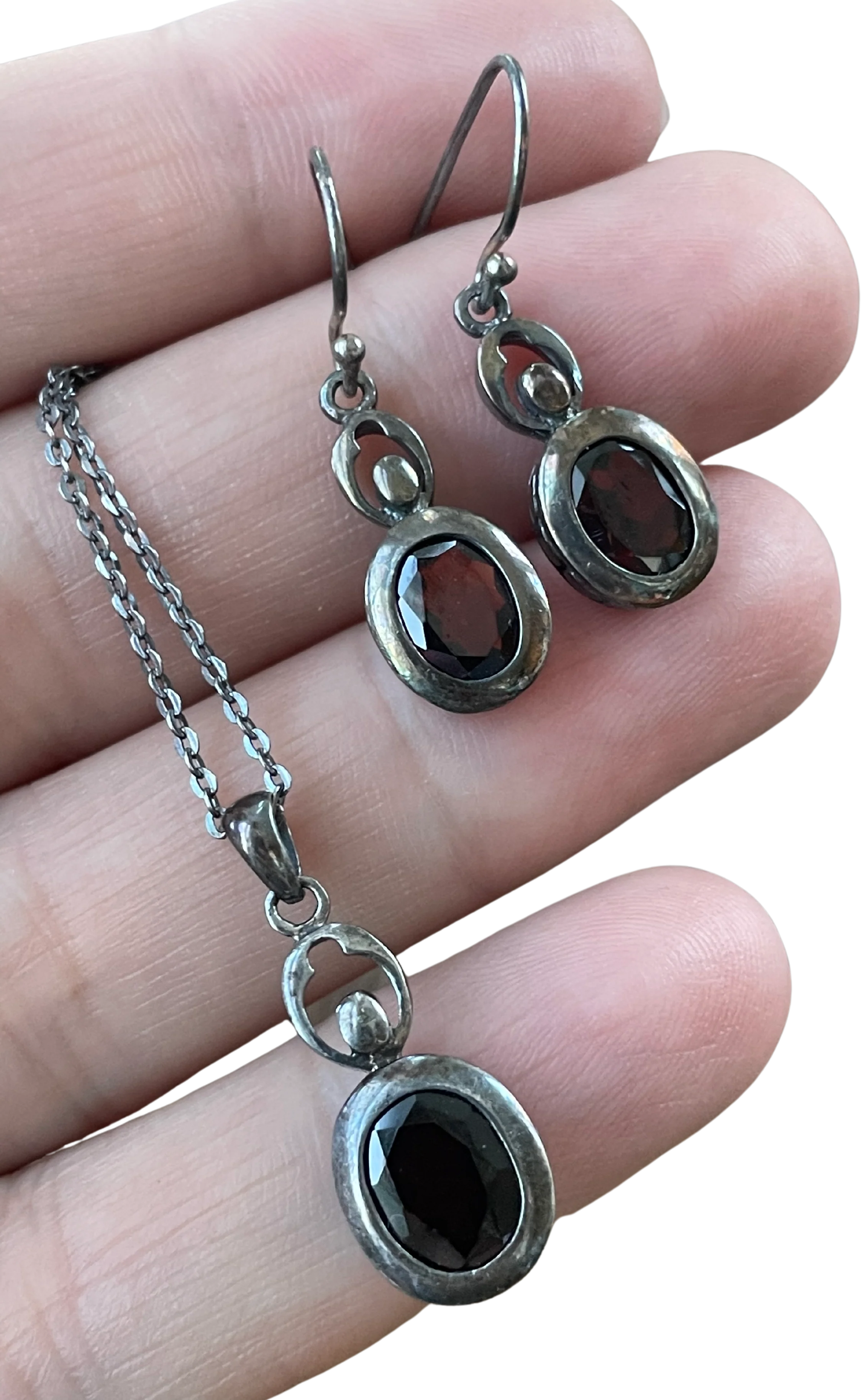 80s/90s Sterling And Garnet Earring And Necklace Set - Image 2