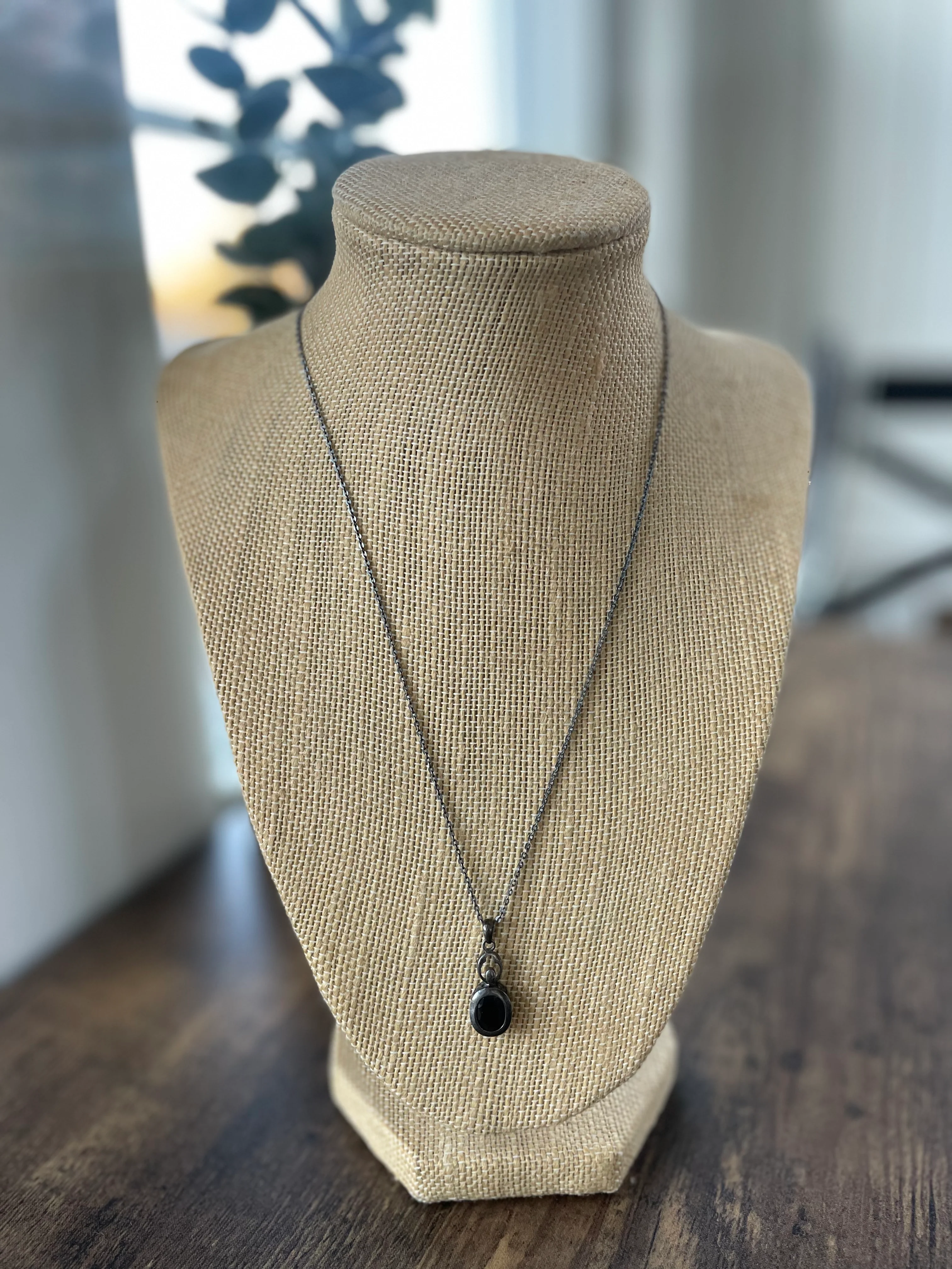 80s/90s Sterling And Garnet Earring And Necklace Set - Image 4