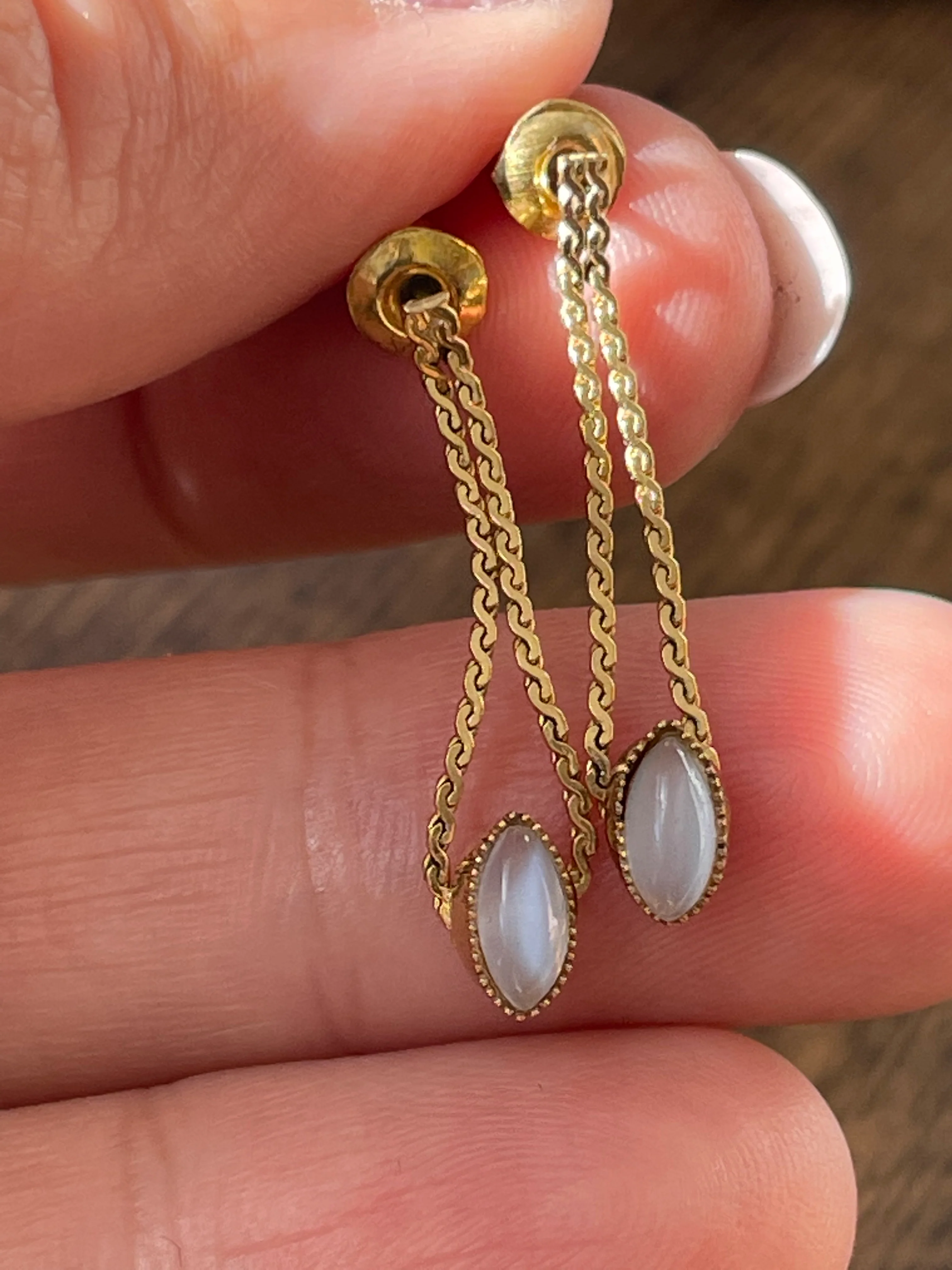 80s/90s Thin Gold Post Earrings With Tiny Moonstone - Image 3
