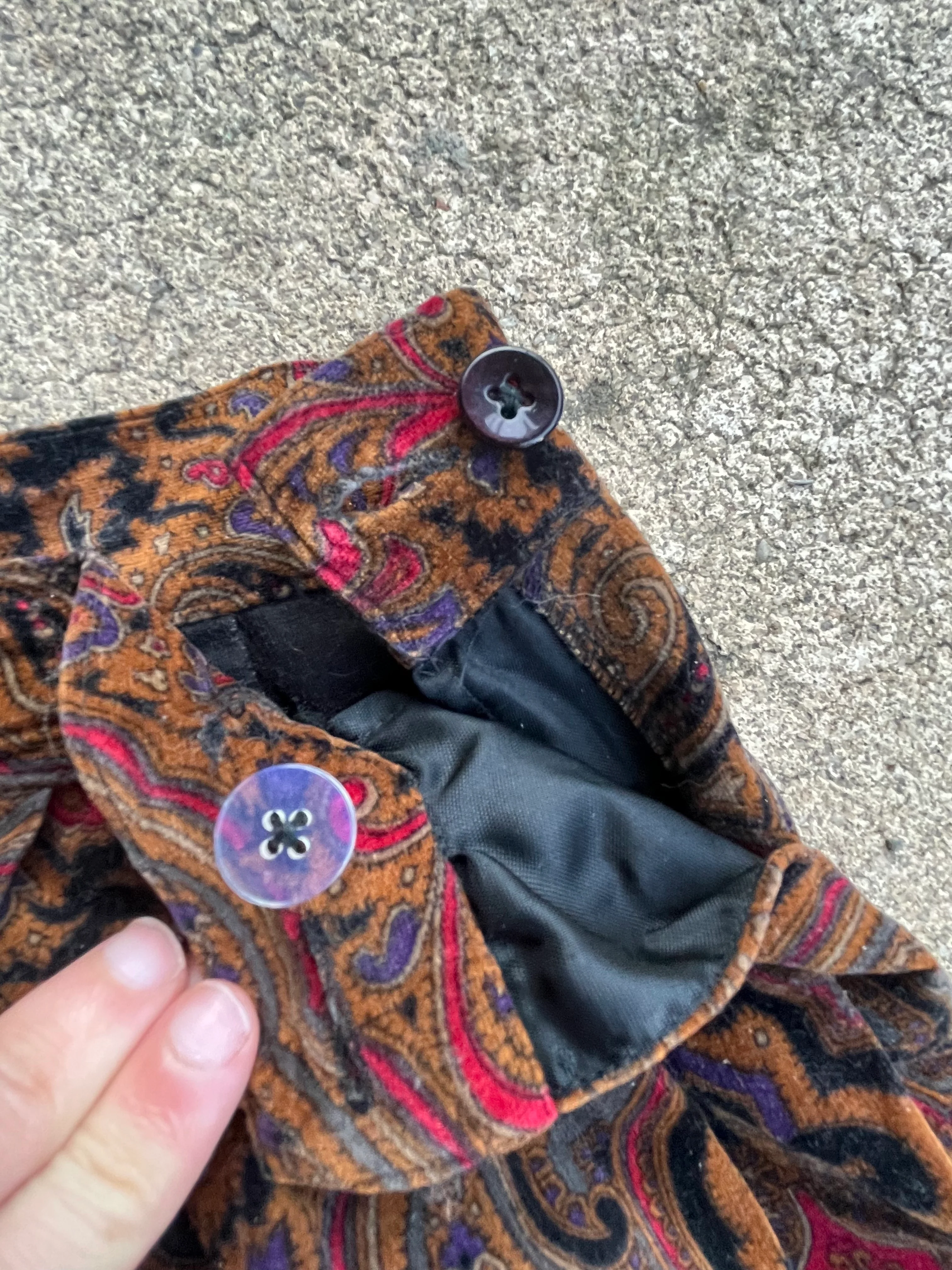 80s/90s Velvety Paisley Midi Skirt For Fall And Winter - Image 5
