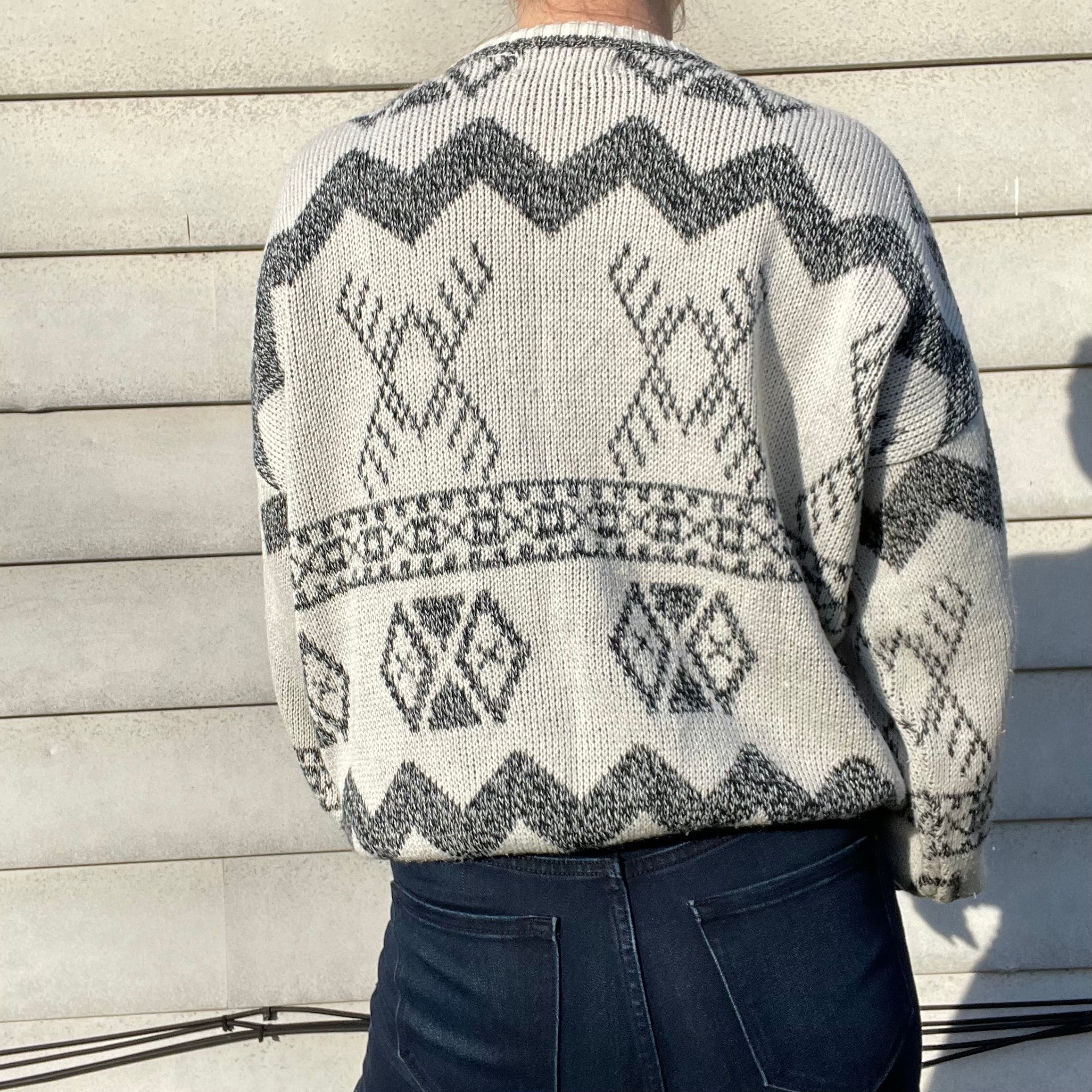 80s/90s Vintage Black And White Acrylic Sweater By Michael Gerald - Image 6