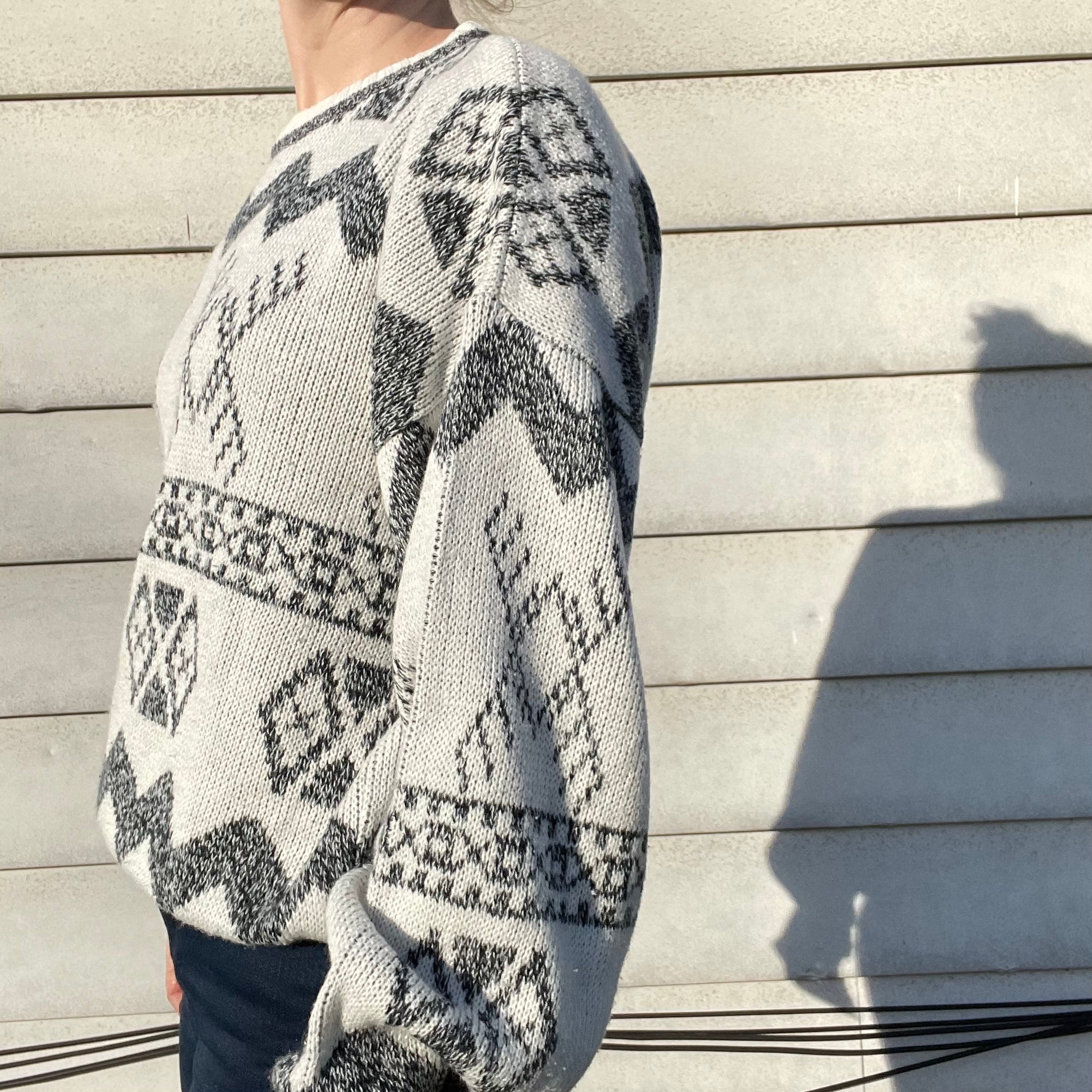 80s/90s Vintage Black And White Acrylic Sweater By Michael Gerald - Image 7