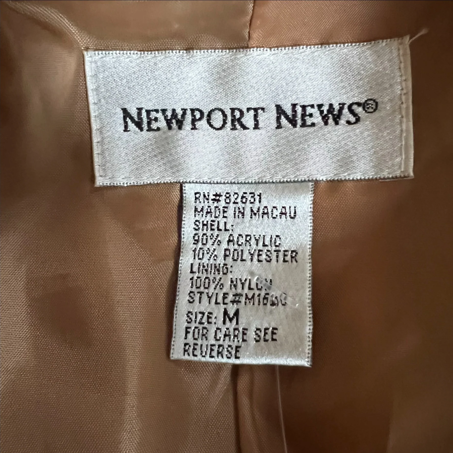 80s/90s Vintage Faux Fur Camel Beige Short Coat By Newport News - Image 3