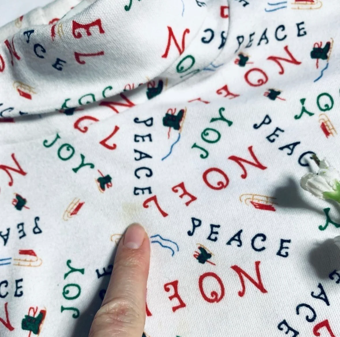 80s/90s White Christmas Printed Turtleneck Long Sleeve Top By Nutcracker - Image 8