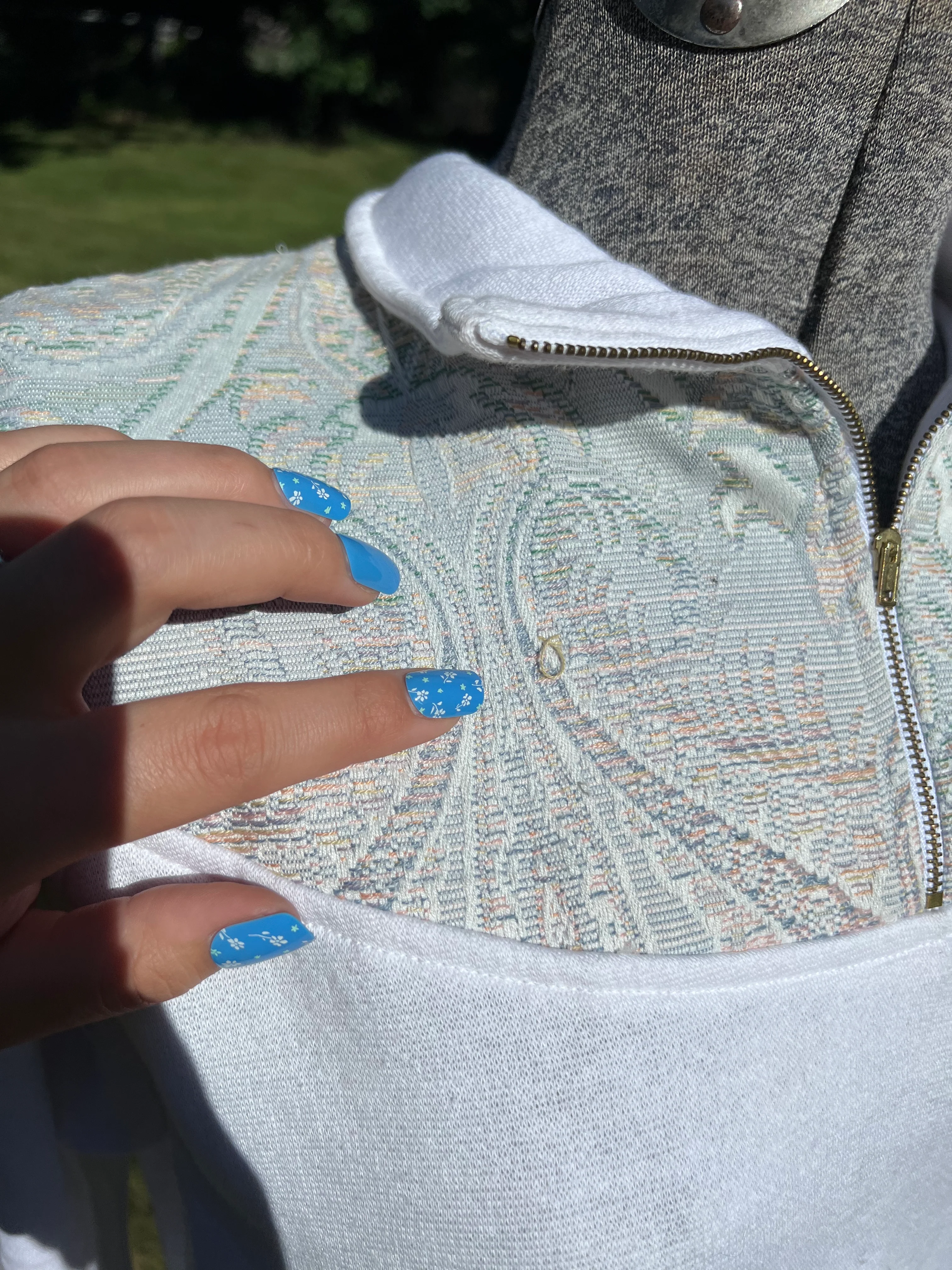 80s/90s White Quarter Zip Sweatshirt Tapestry Detail By Justin Allen - Image 5