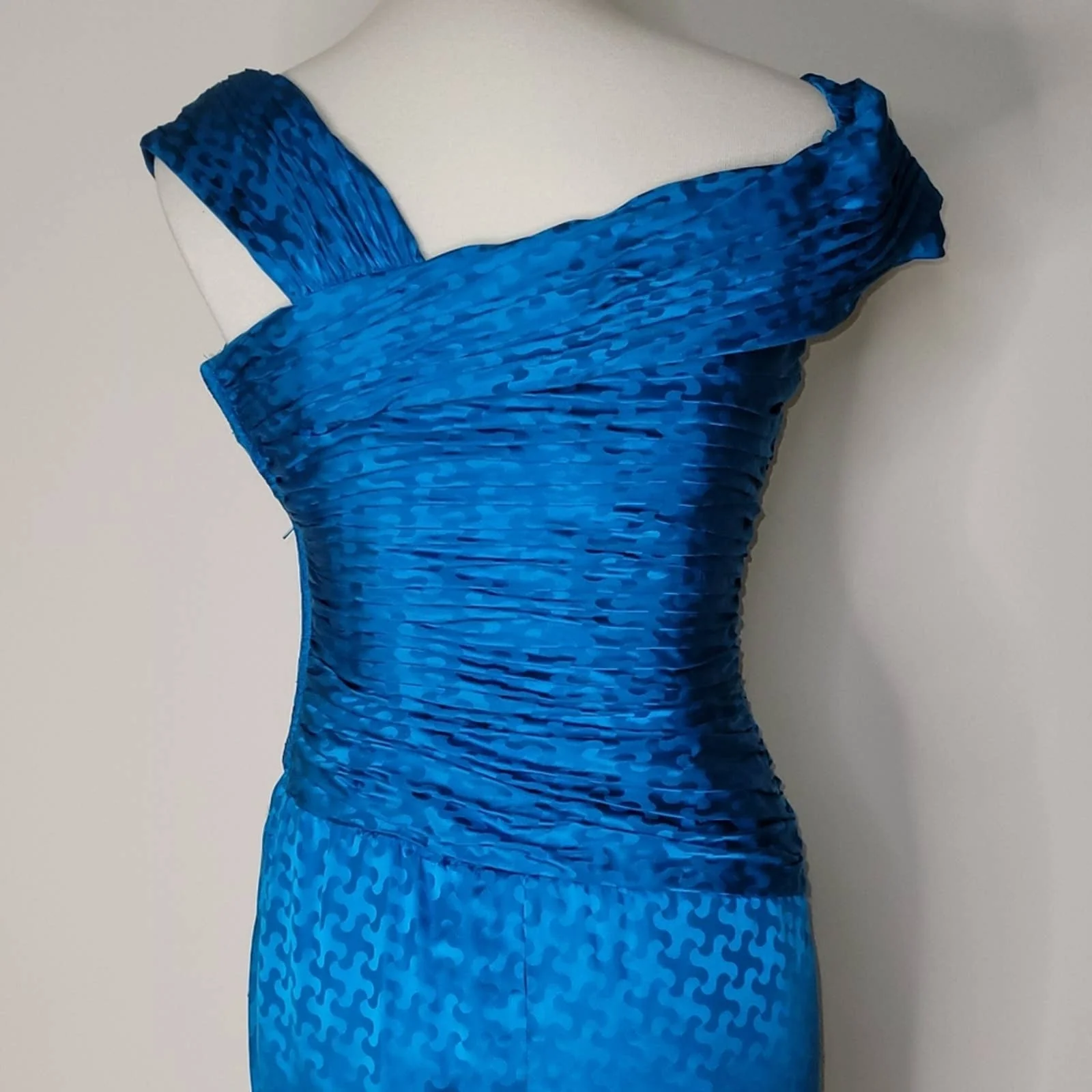80s Aj Bari Vintage 100% Silk Deep Sea Blue Topaz Ruched Cocktail Party Dress by AJ Petites - Image 4