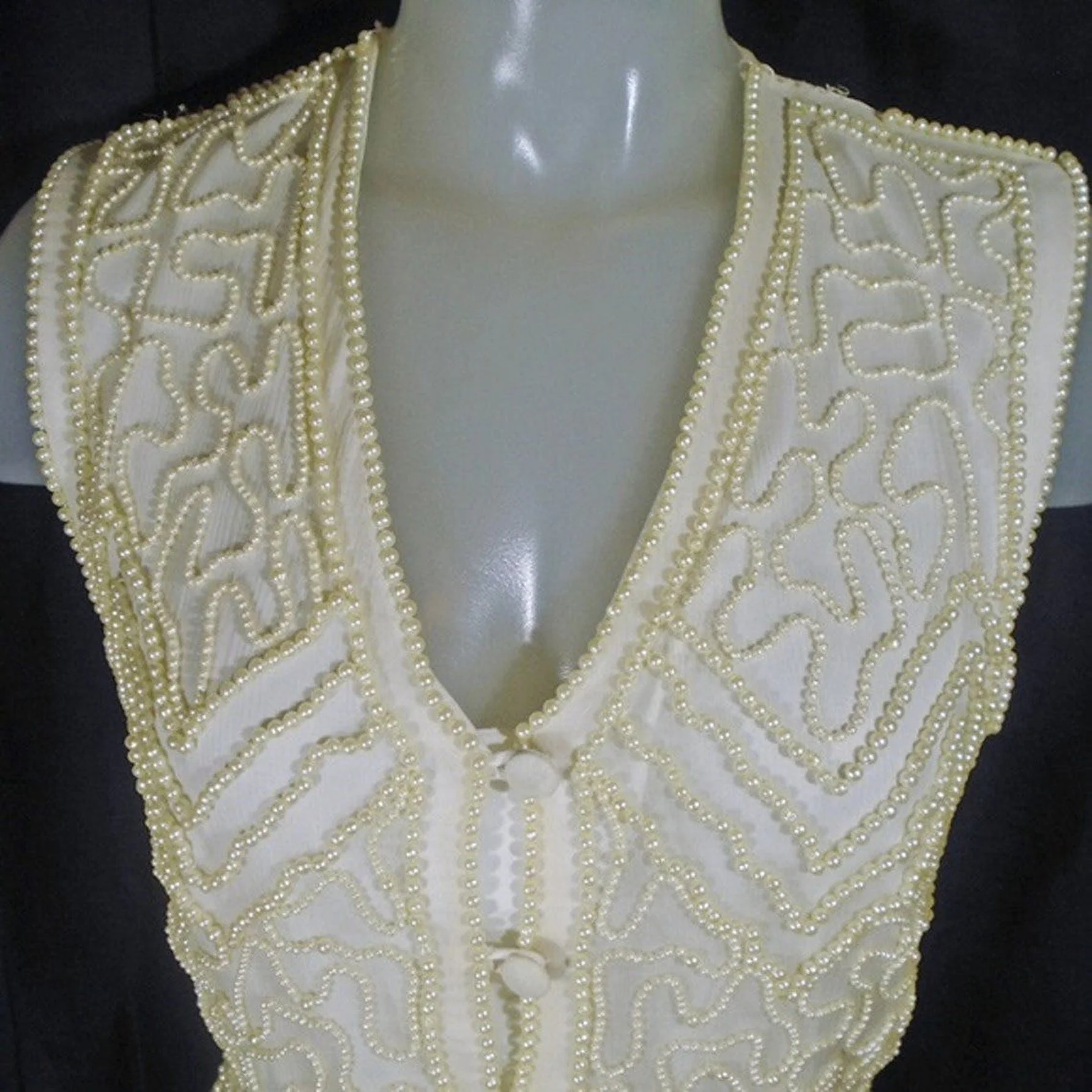 80s Pearl Beaded Vest Or Sleeveless Formal Top By Other Destination - Image 4