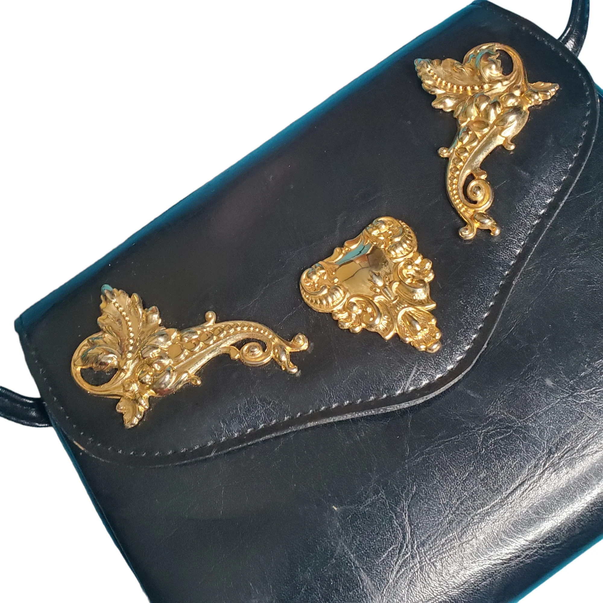 80s Black Embellished Top Flap Crossbody Handbag - Image 6