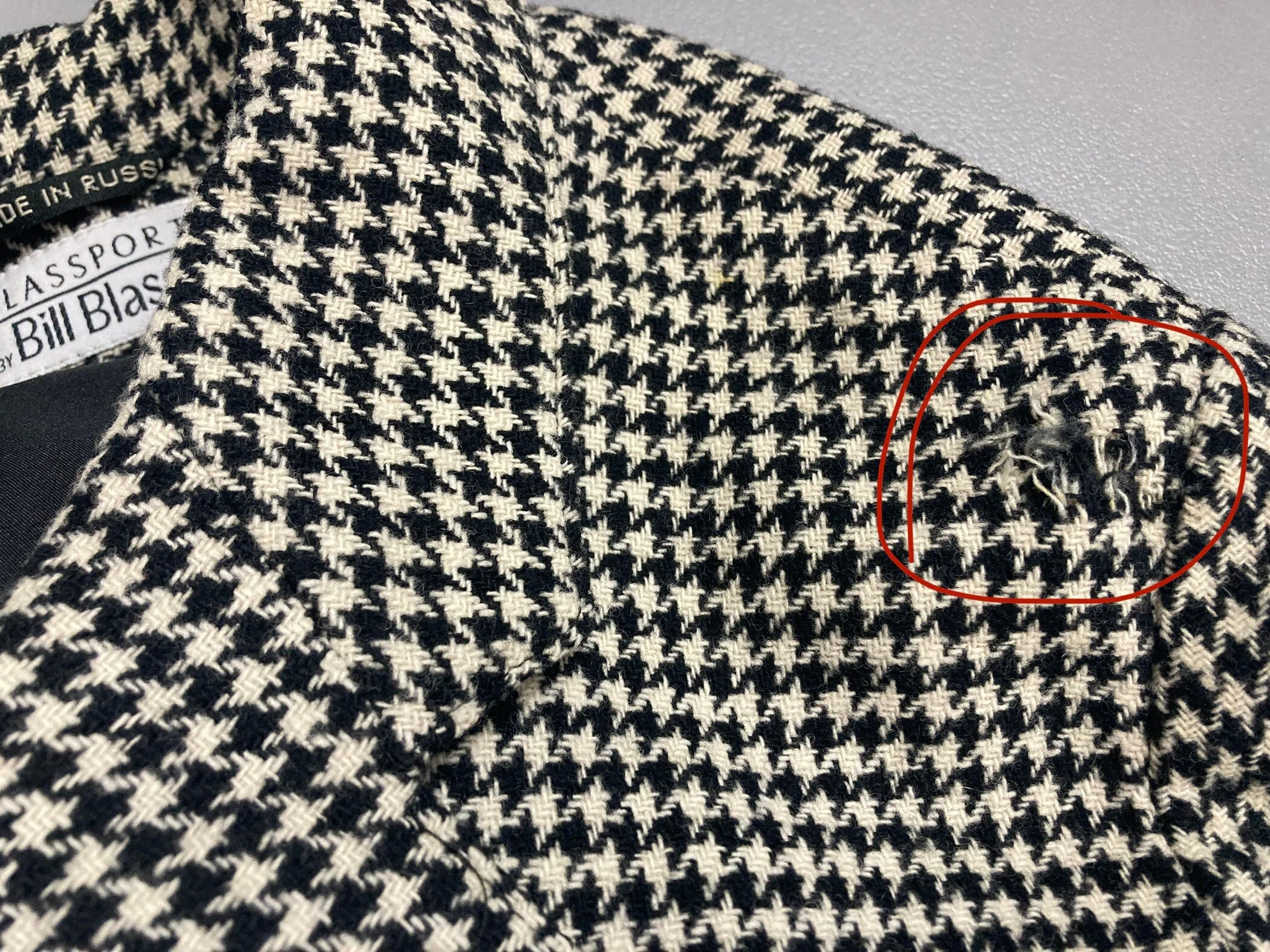 80s Black Houndstooth Bill Blass Jacket Cropped White Gold Bomber Coat Rocker Deep V-Neck Party Dress Jacket by Bill Blass - Image 8