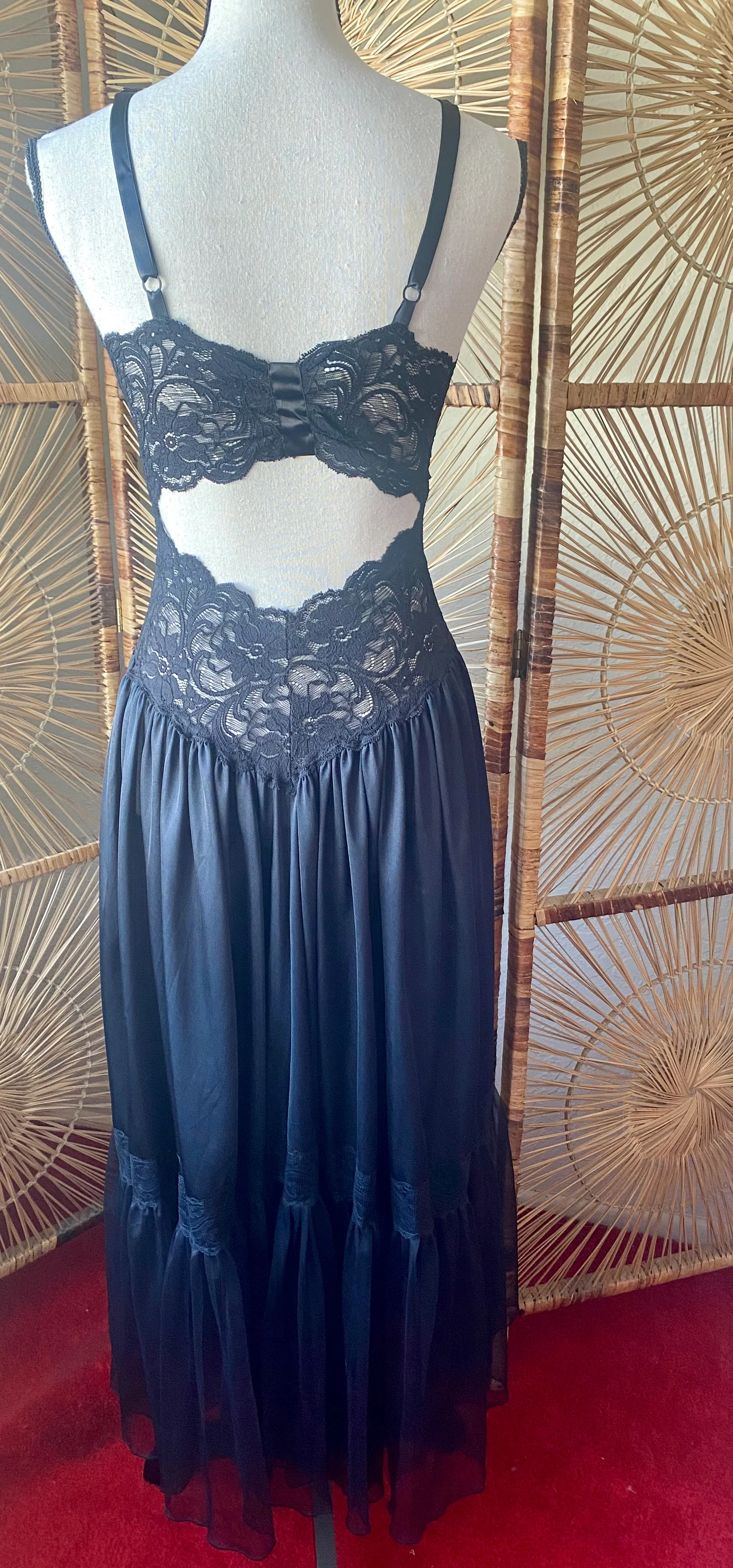 80s Black Stretch Lace Chiffon Maxi Nightgown By Andrea Kristoff for Escante - Image 2