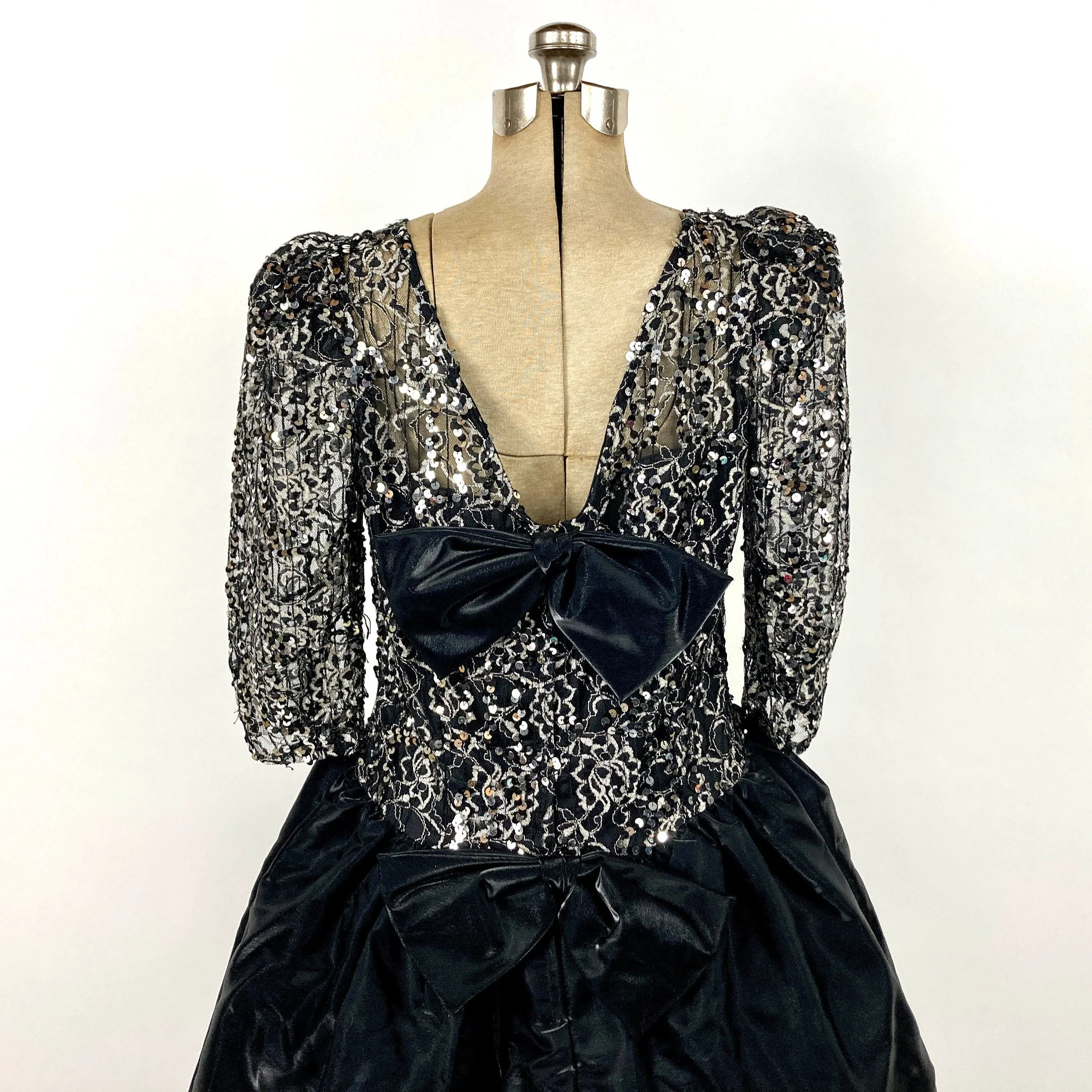 80s Black Taffeta Prom Dress Silver Lace Mesh Sequin Mini Dress Ballerina Party Dress Sweetheart Big Bow Deep Back V Vintage Dress by Cachet Petite By Bari Protas - Image 7