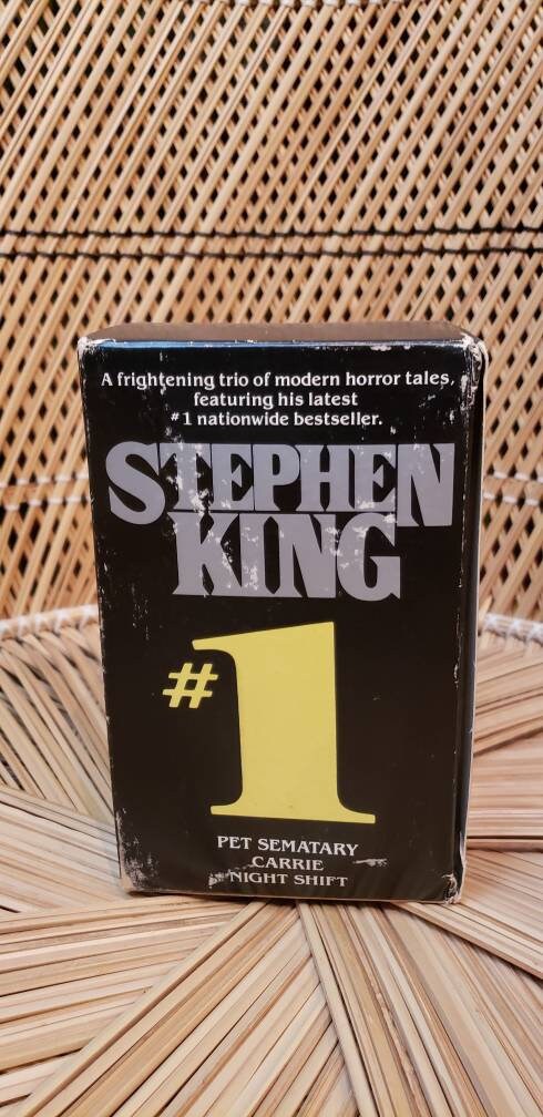 80s Box Set of 3 Books Carrie Pet Sematary and Night Shift by Stephen King - Image 5