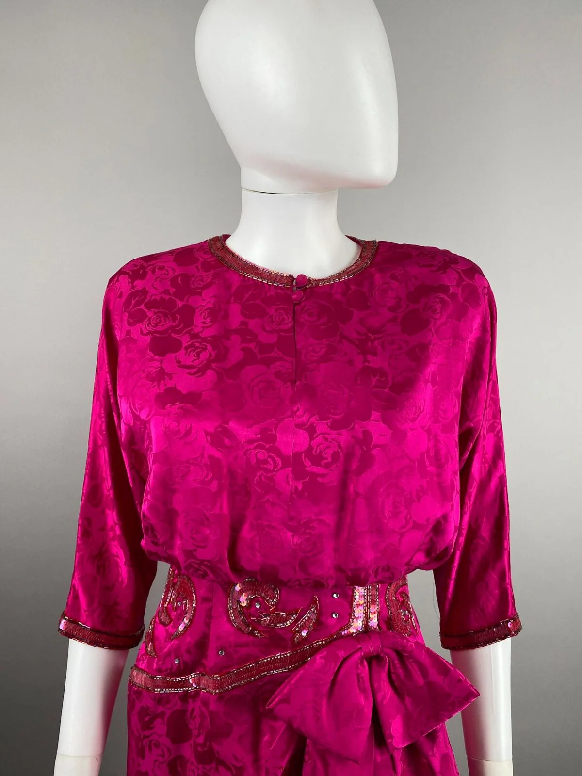 80s Bright Pink Floral Beaded Sheath Dress Bow Silk by I Magnin - Image 10