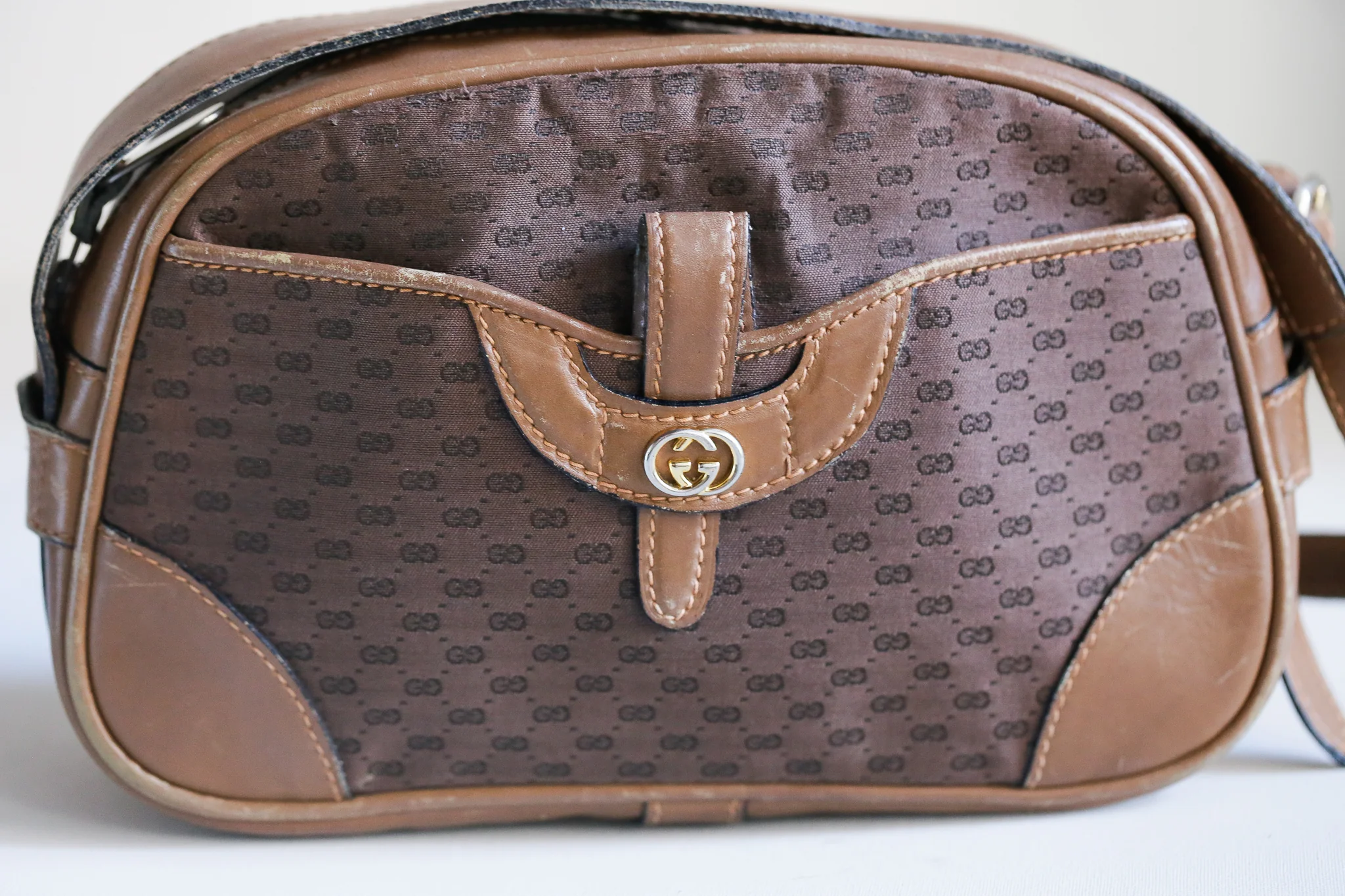 80s Brown Canvas Leather Trim Micro Print Camera Bag By Gucci - Image 4
