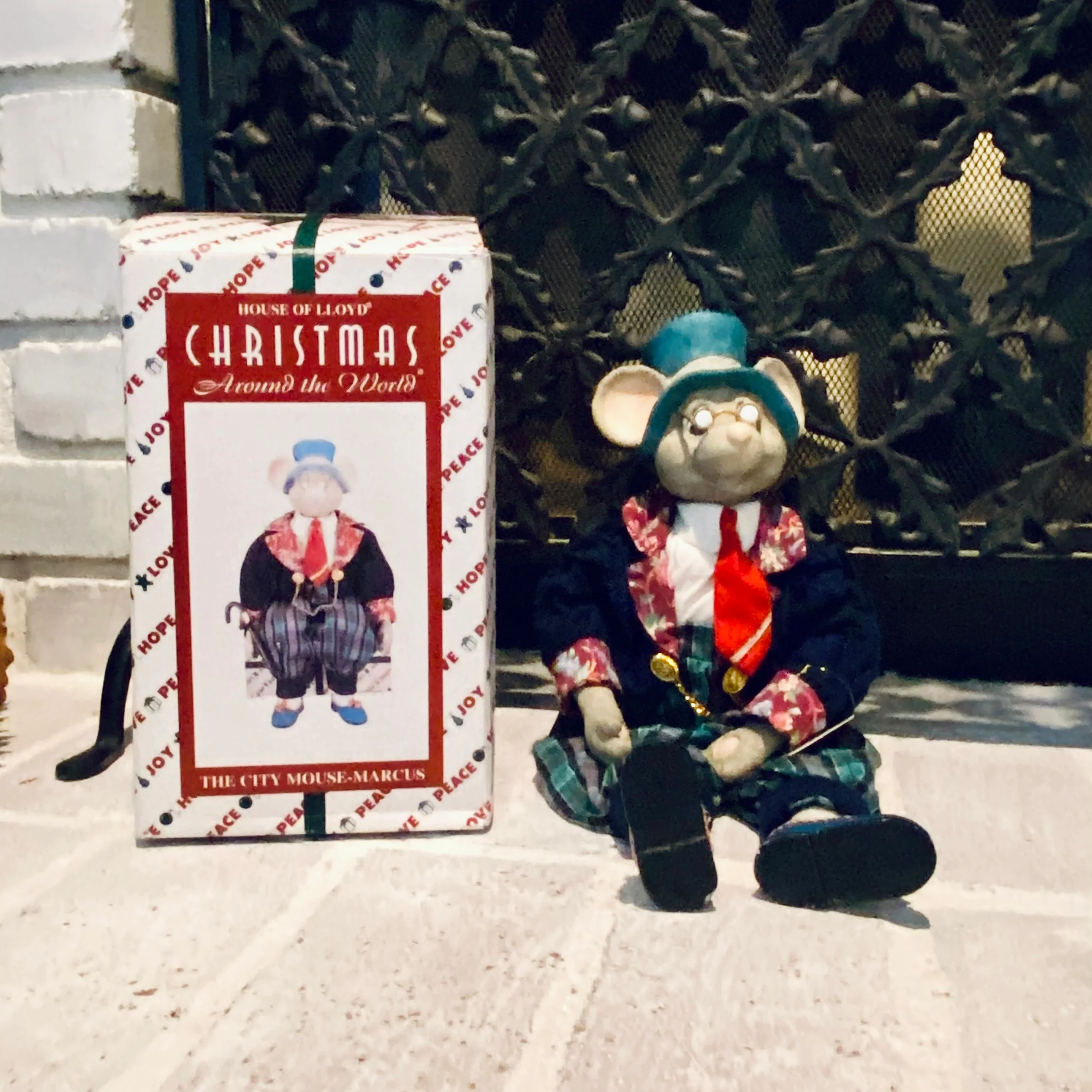 80s Christmas Around The World Mouse Marcus By House of Lloyd - Image 3