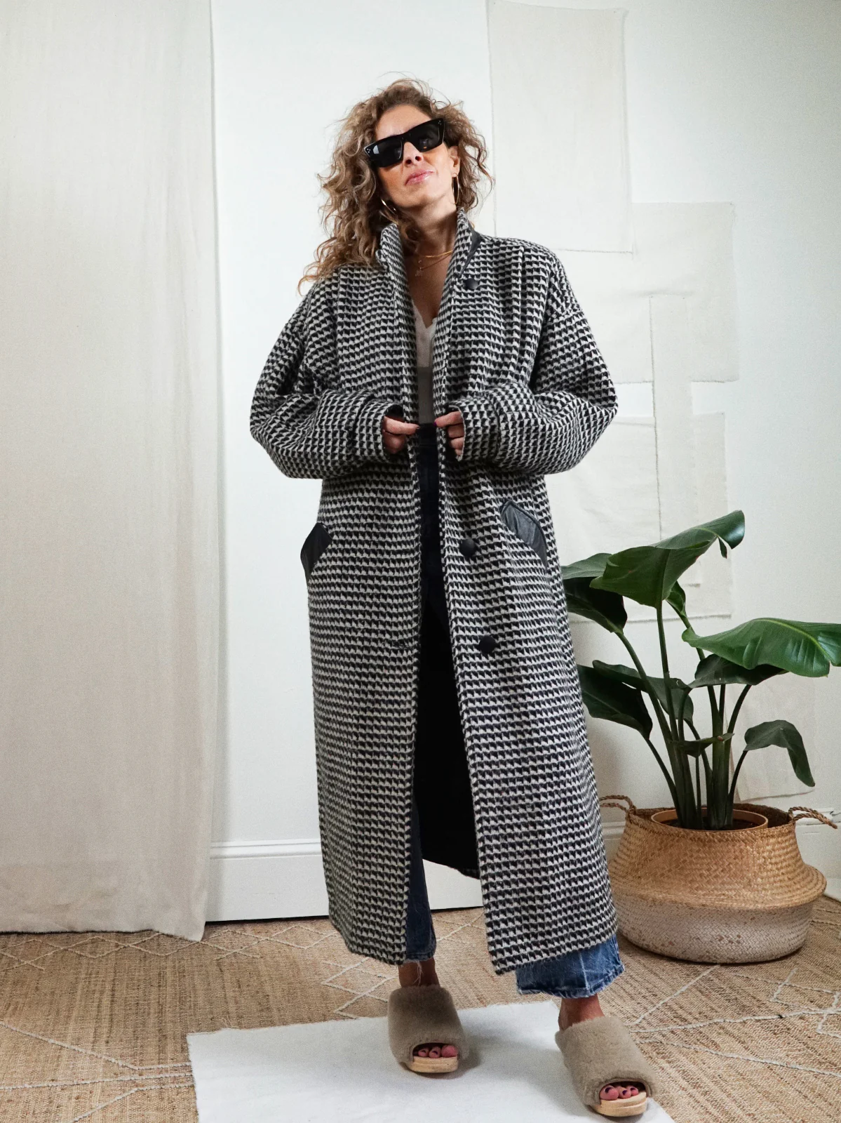 80s Classic Houndstooth Wool Black Leather Long Coat - Image 4
