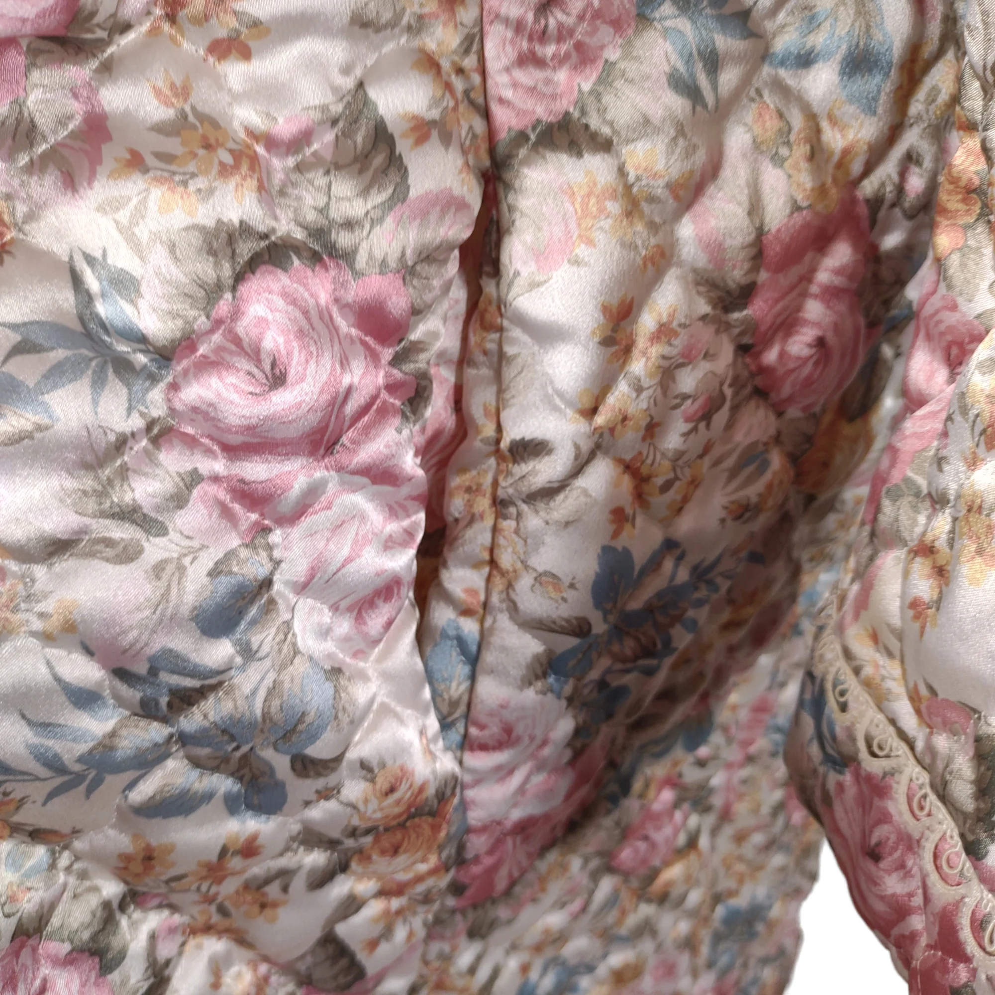 80s Collared Quilted Floral Rose Print House Coat Robe By Miss Elaine At Home - Image 7