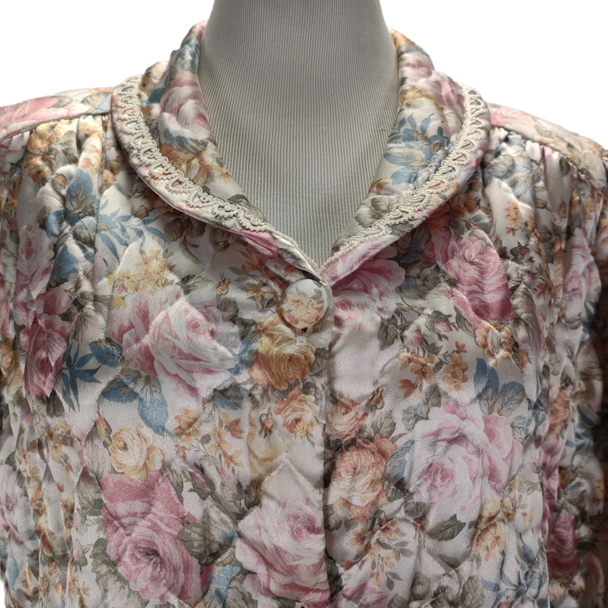 80s Collared Quilted Floral Rose Print House Coat Robe By Miss Elaine At Home - Image 9