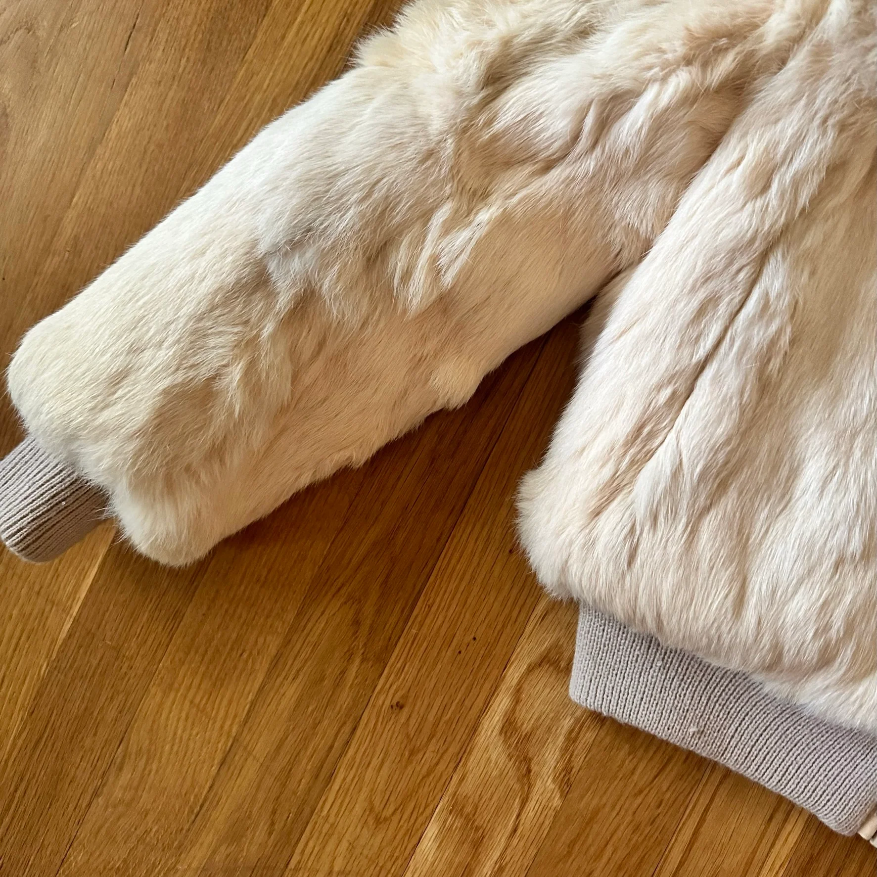 80s Cream Beige Rabbit Fur Bomber Coat - Image 5