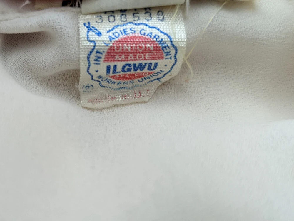 80s Cream Sheer Gold Trim Pleated Blouse By Nordstrom - Image 9
