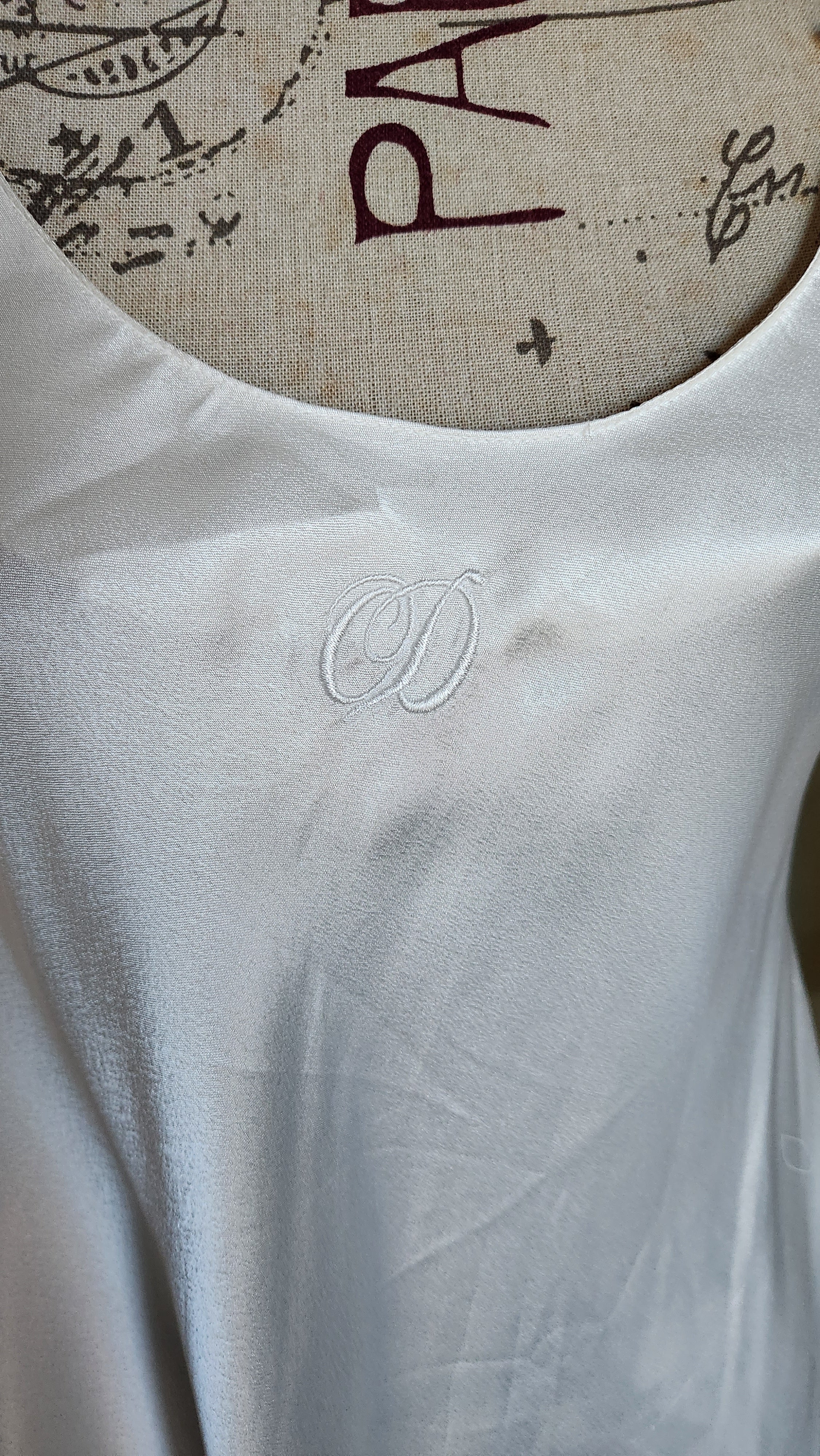 80s Designer White Satin Short Chemise And Robe By Christian Dior - Image 9