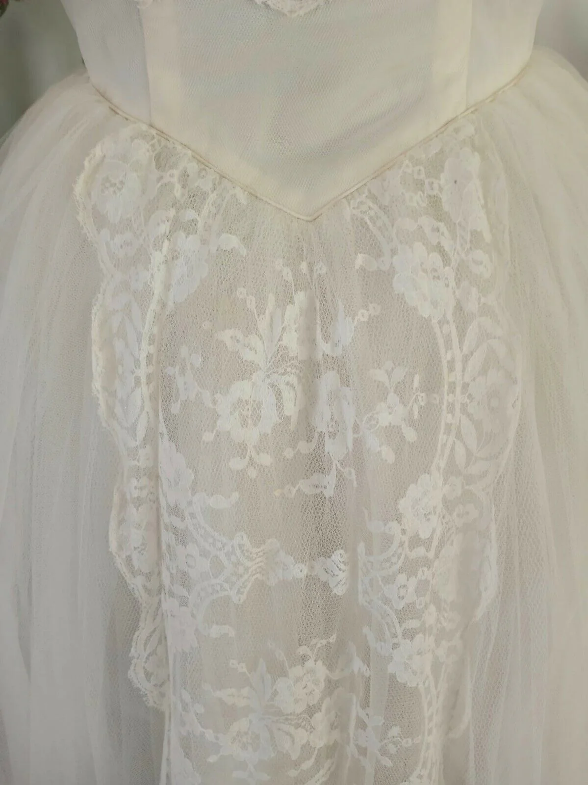 80s Does 50s Wedding Dress Full Chiffon Skirt Lace - Image 6