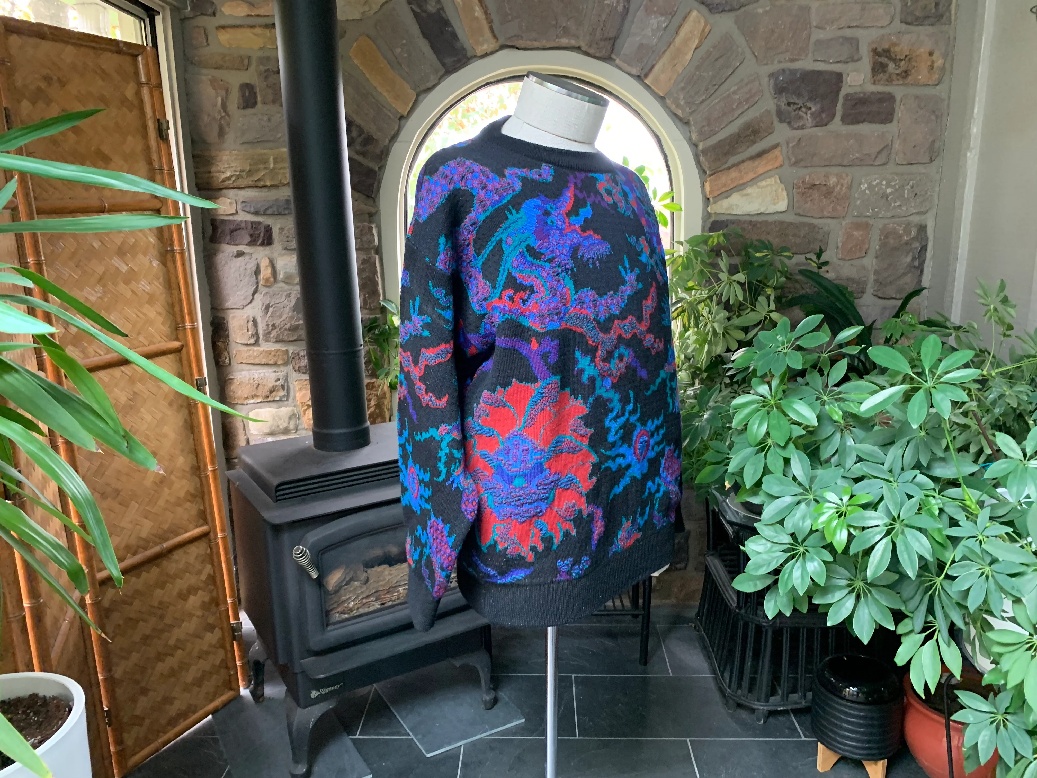 80s Dragon Design Gender Neutral Heavy Wool Sweater By Far Horizons - Image 9