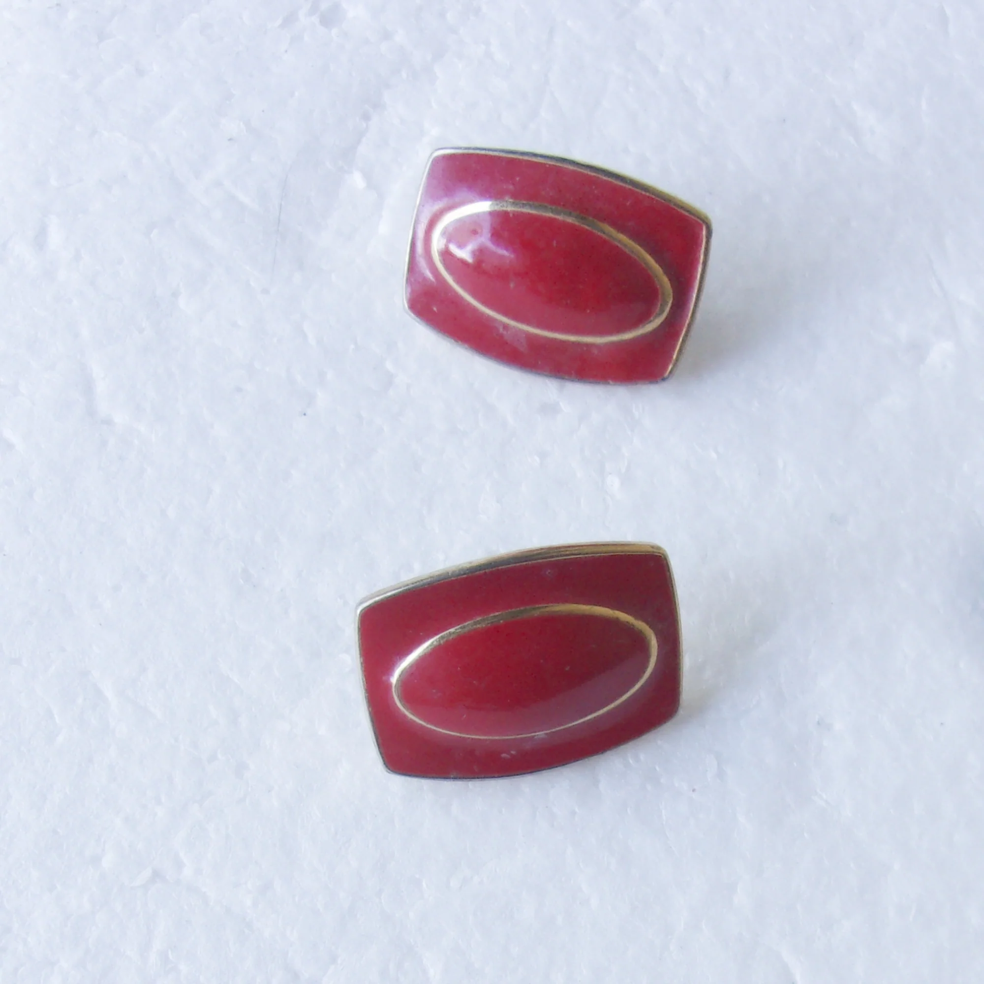 80s Earrings Rectangles Red Enamel Goldtone Clip On By Monet - Image 4