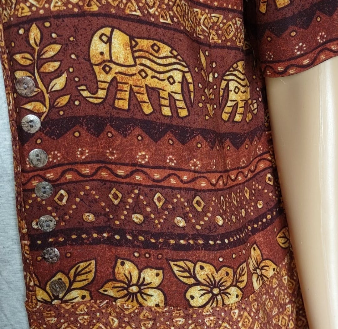 80's Rayon Elephant Print Shirt by Another Thyme - Image 3