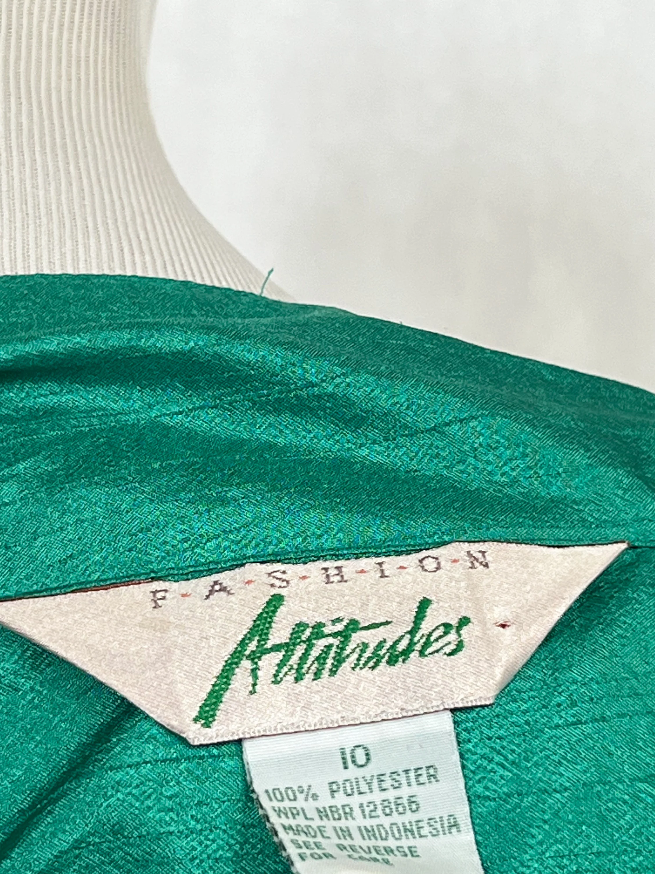 80s Emerald Green Shiny Short Sleeve Top By Fashion Attitudes - Image 5
