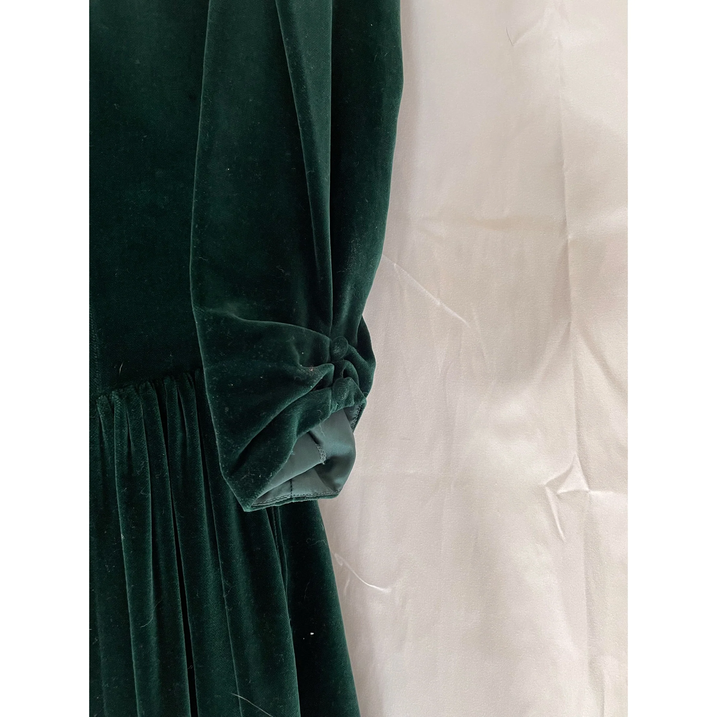 80s Emerald Green Velvet Puff Sleeve Midi Dress By Laura Ashley - Image 7